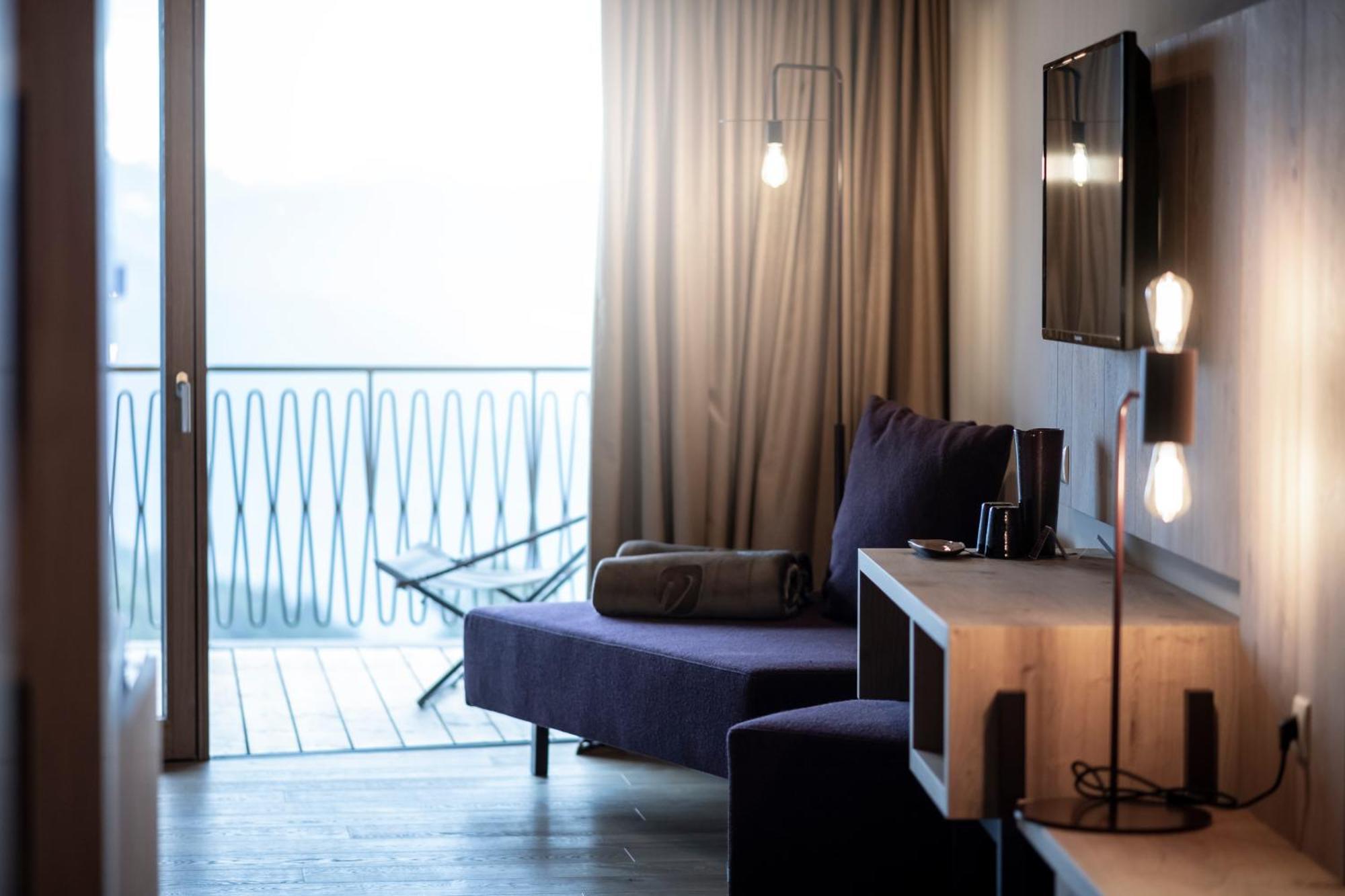 Junior Suite Mountain View