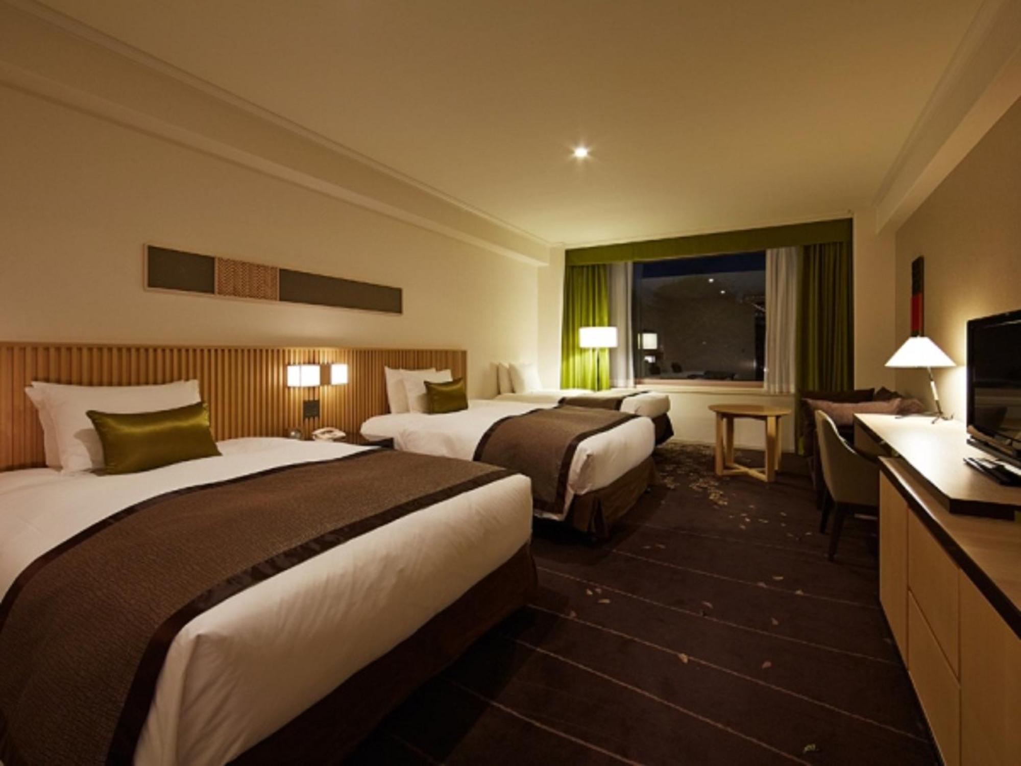 Deluxe Twin Room with Extra Bed (Non-Smoking)+ Sauna Access,692160987:JPEG