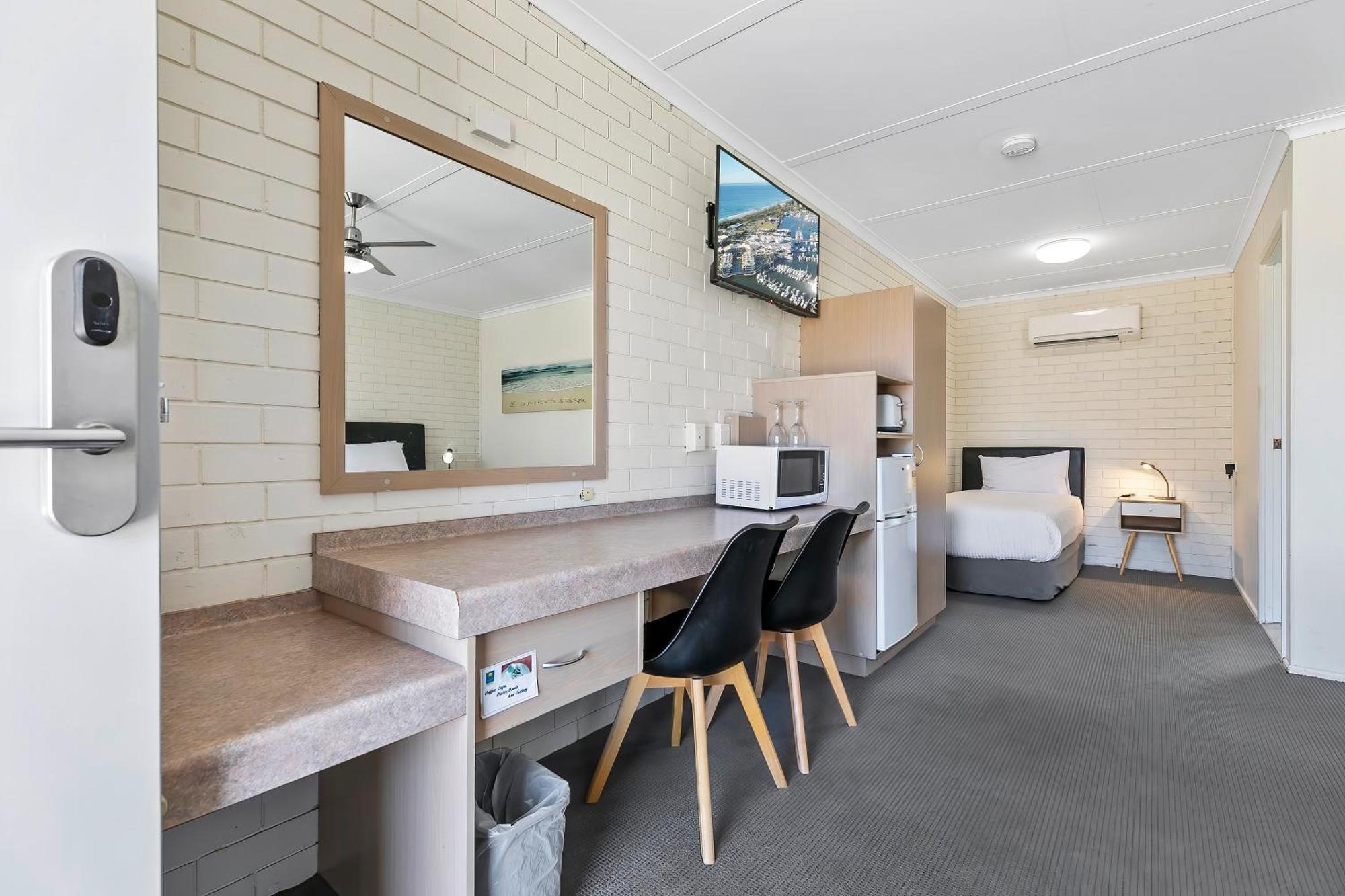 Executive Queen Room