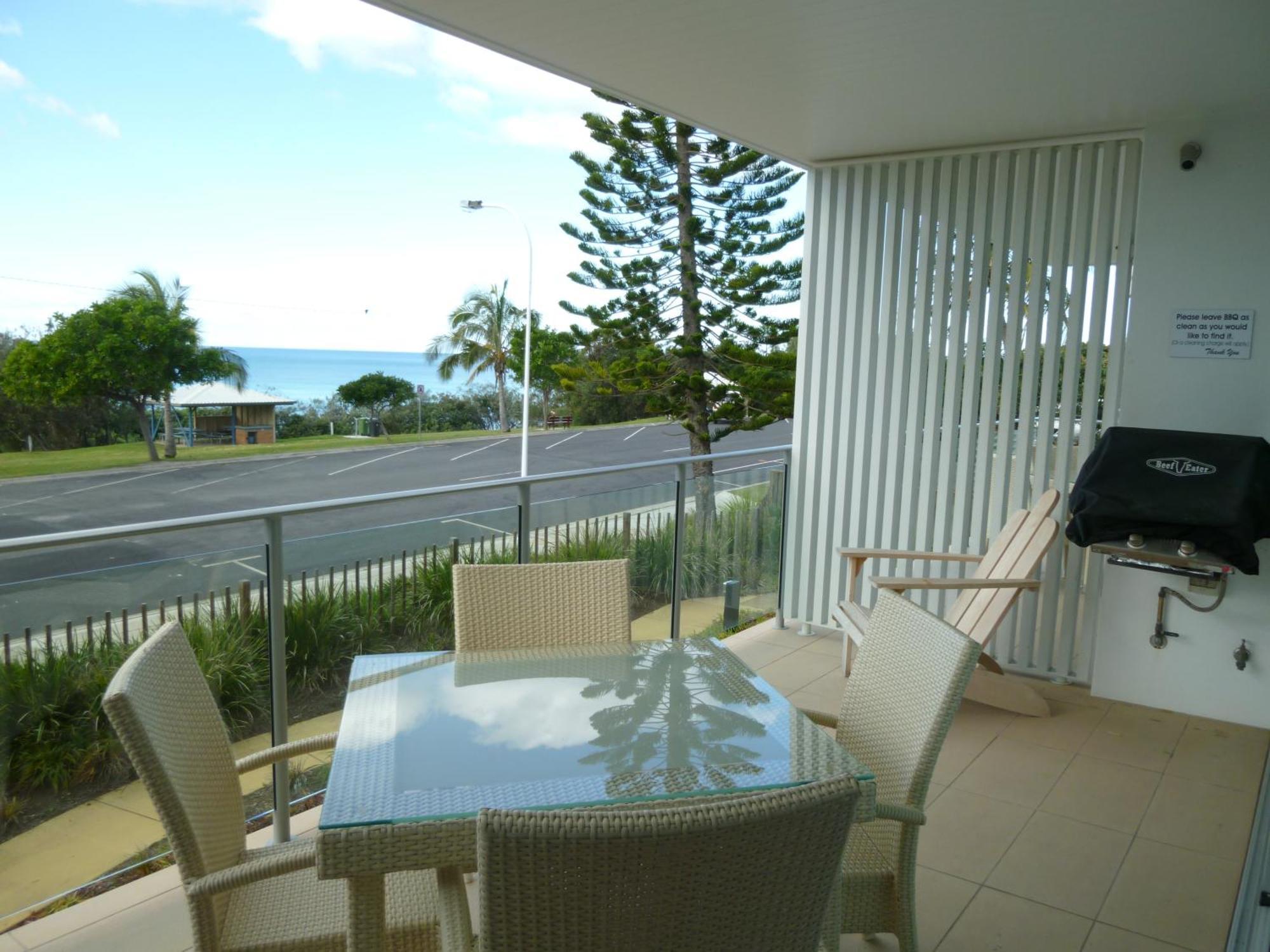 Two-Bedroom Apartment Sea View