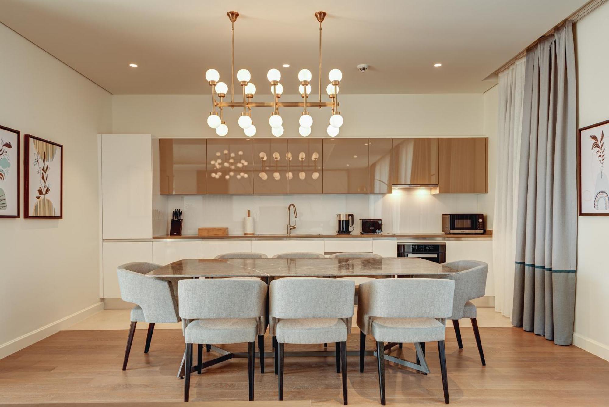 3 Bedrooms Castelnuovo Village Suite
