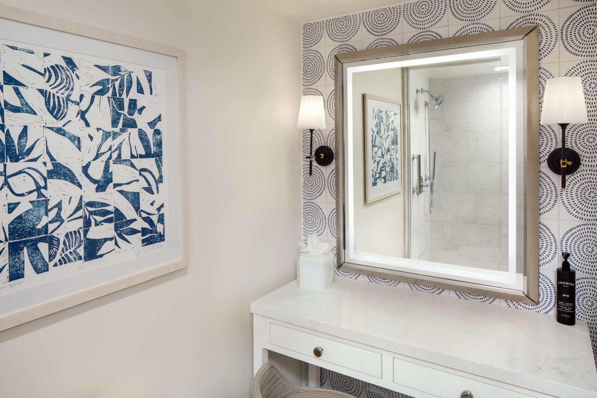 King Suite Tub Mobility or Hearing Accessible Key West View
