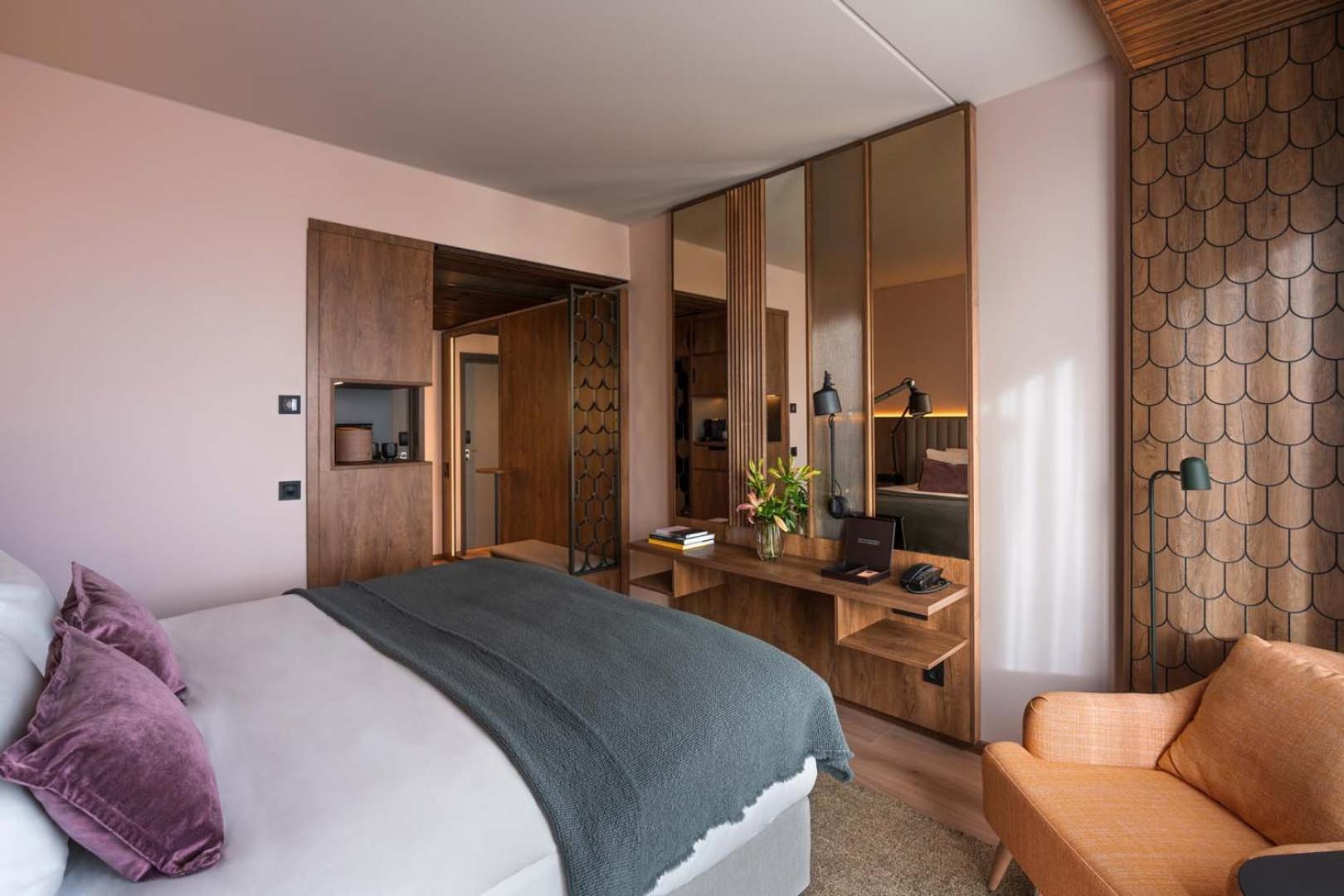 Signature Double Room,1592229185:JPEG