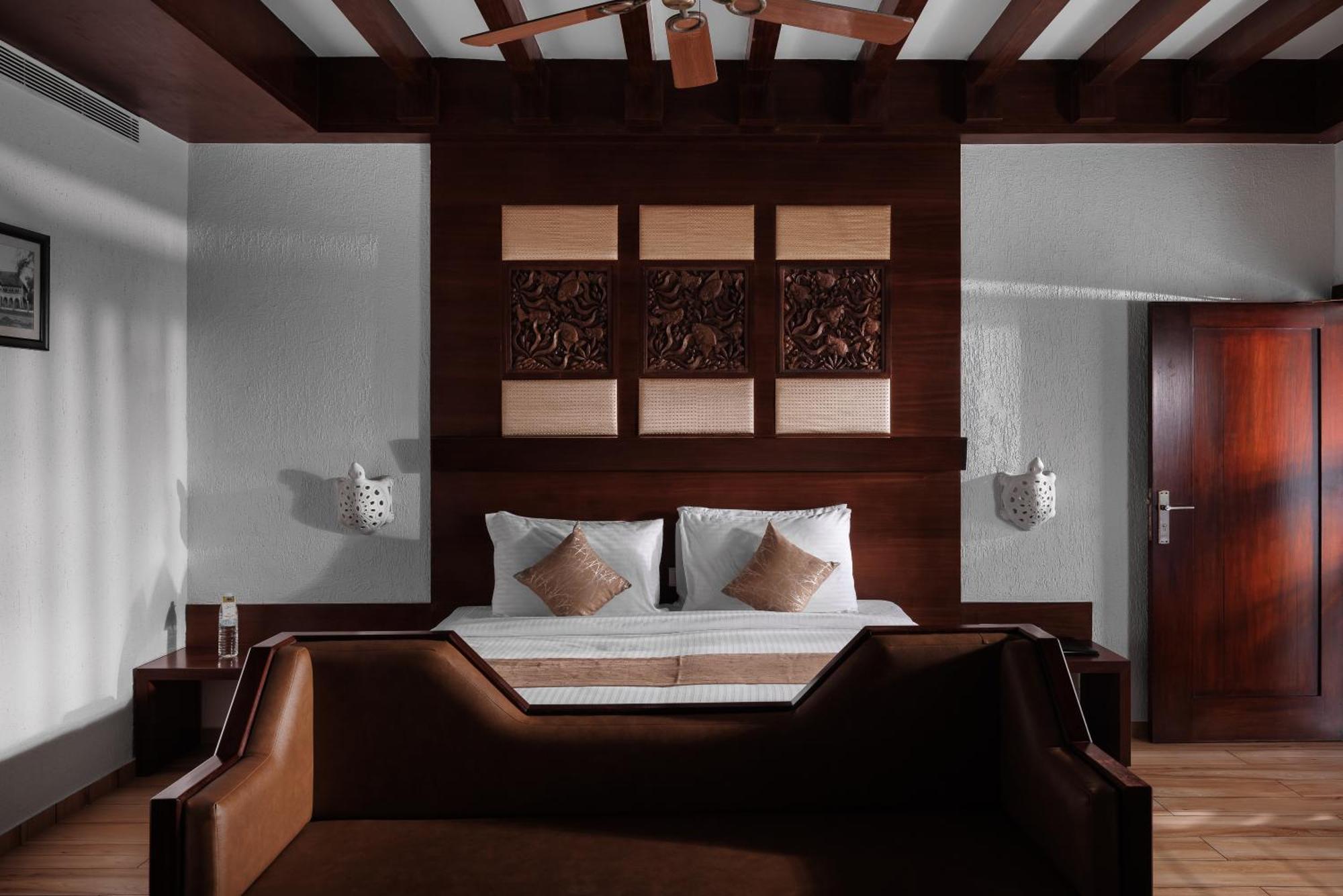 Arabian Sea View Room