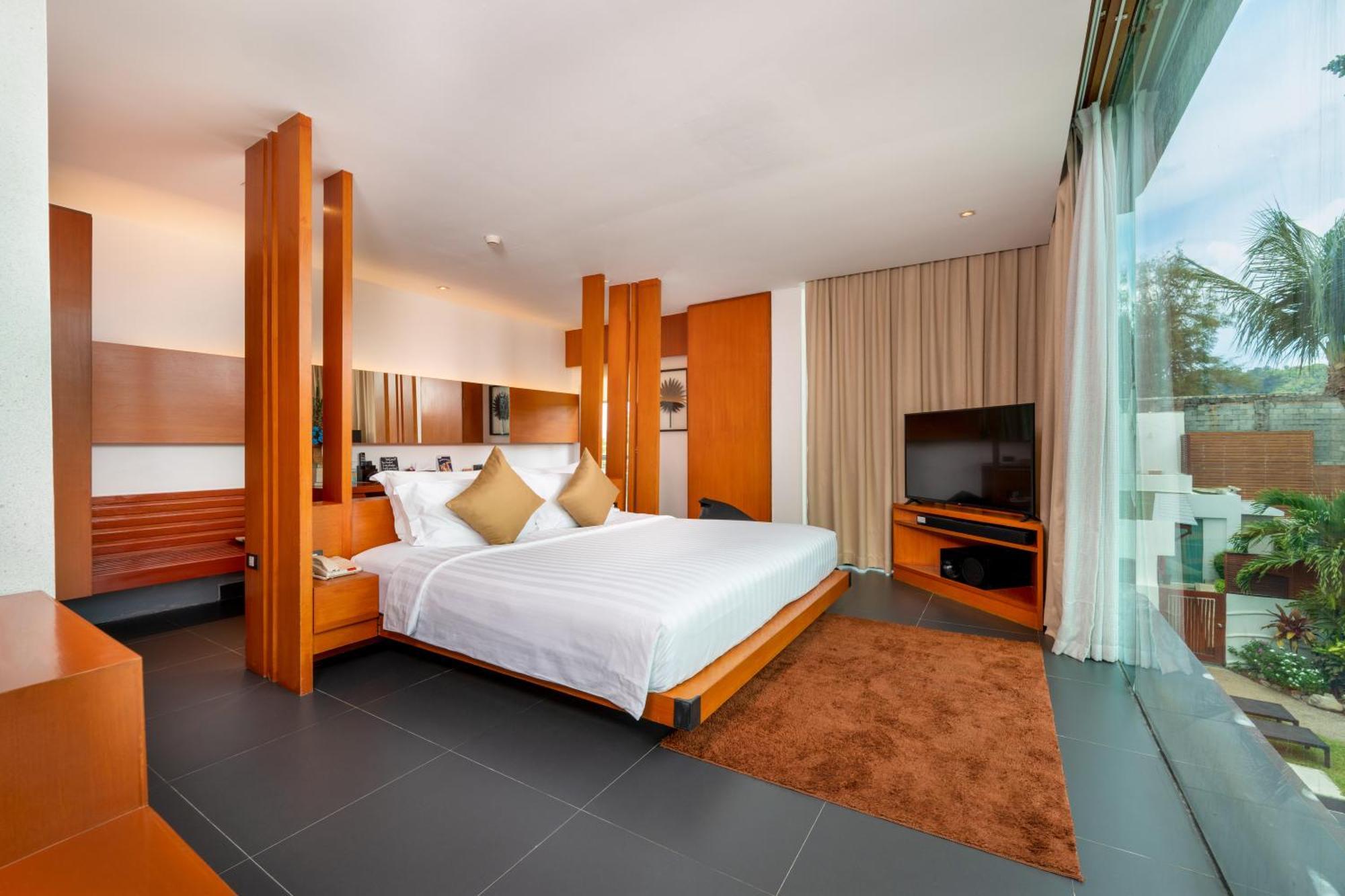 Suite Sea View Daily Complimentary Minibar