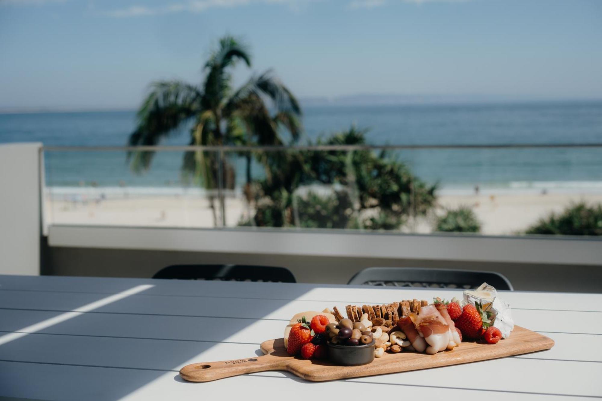 One Bedroom Beachfront Rooftop Terrace Apartment