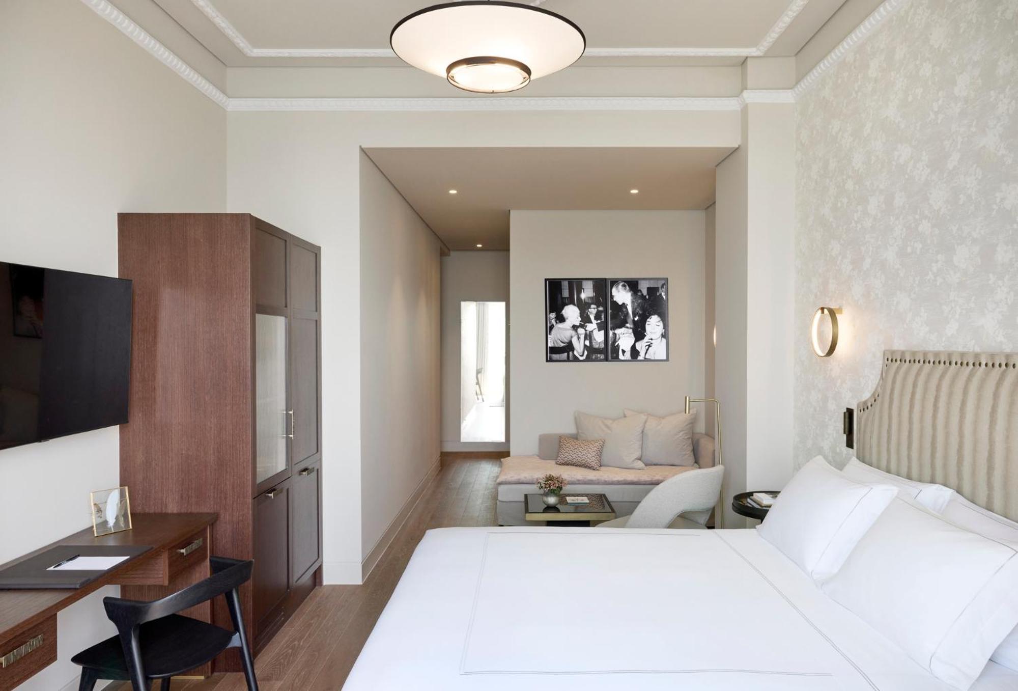 Junior Suite Sea Front Balcony