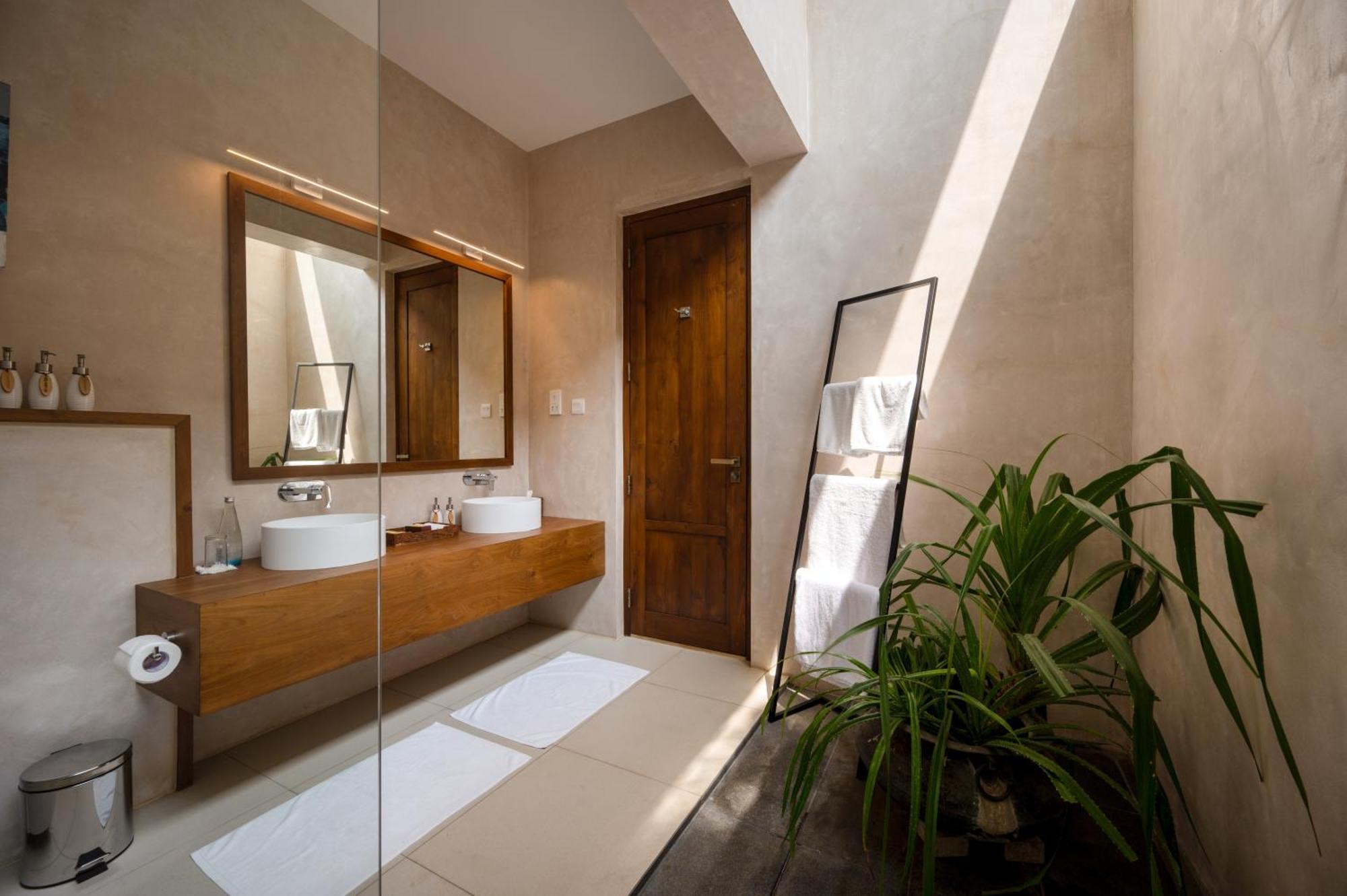 Palm View Room