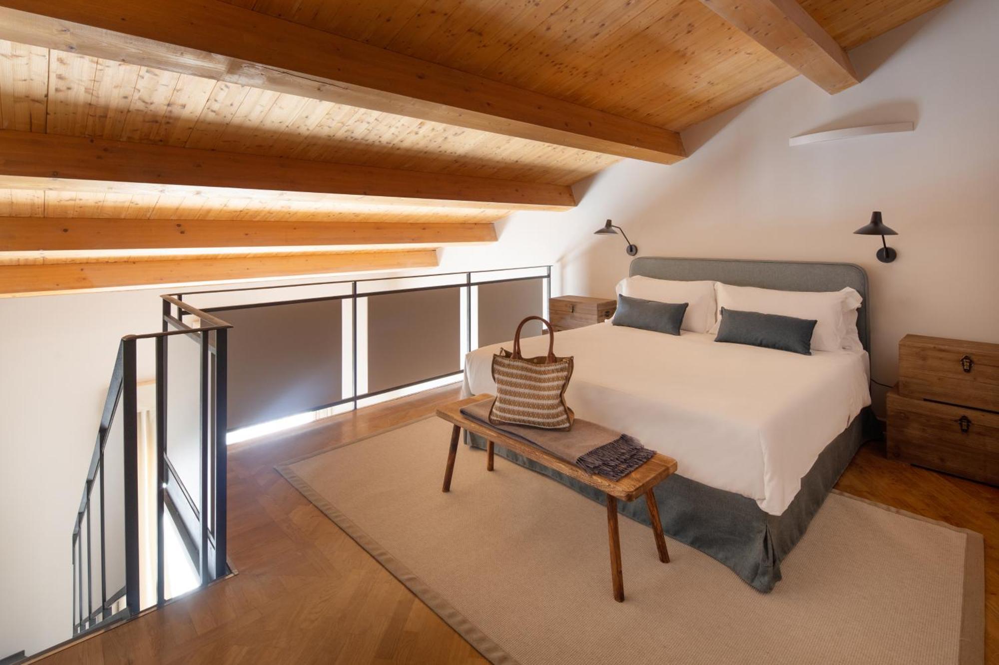 Junior Suite,1594032803:JPEG