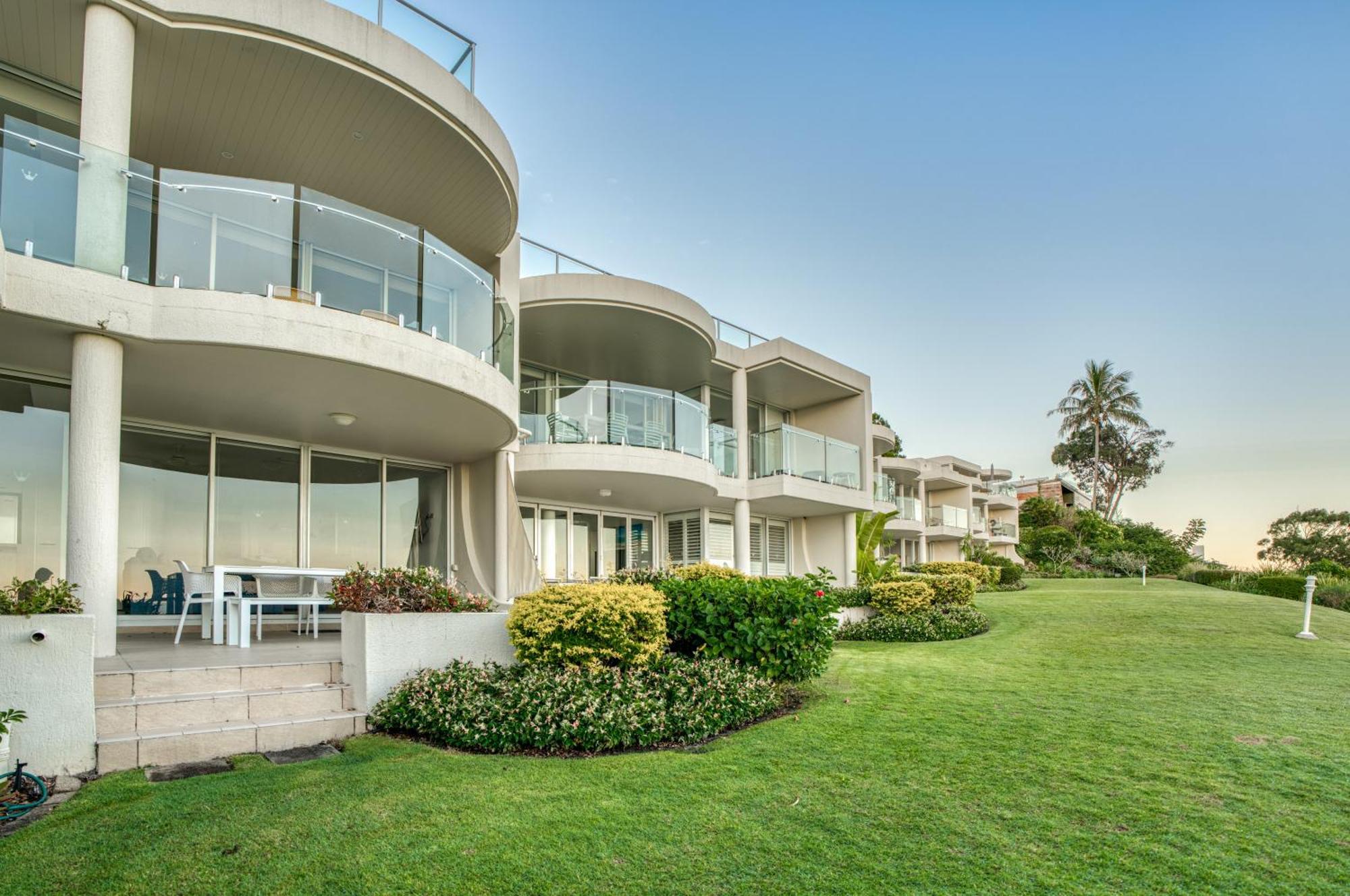 Luxury Ocean View - 3 Bedroom