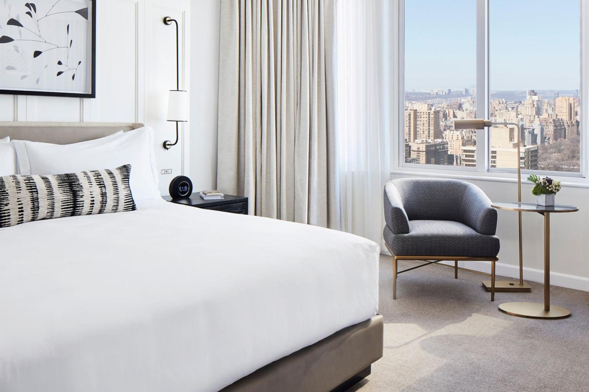 One-Bedroom King Suite with City View,1598410198:JPEG