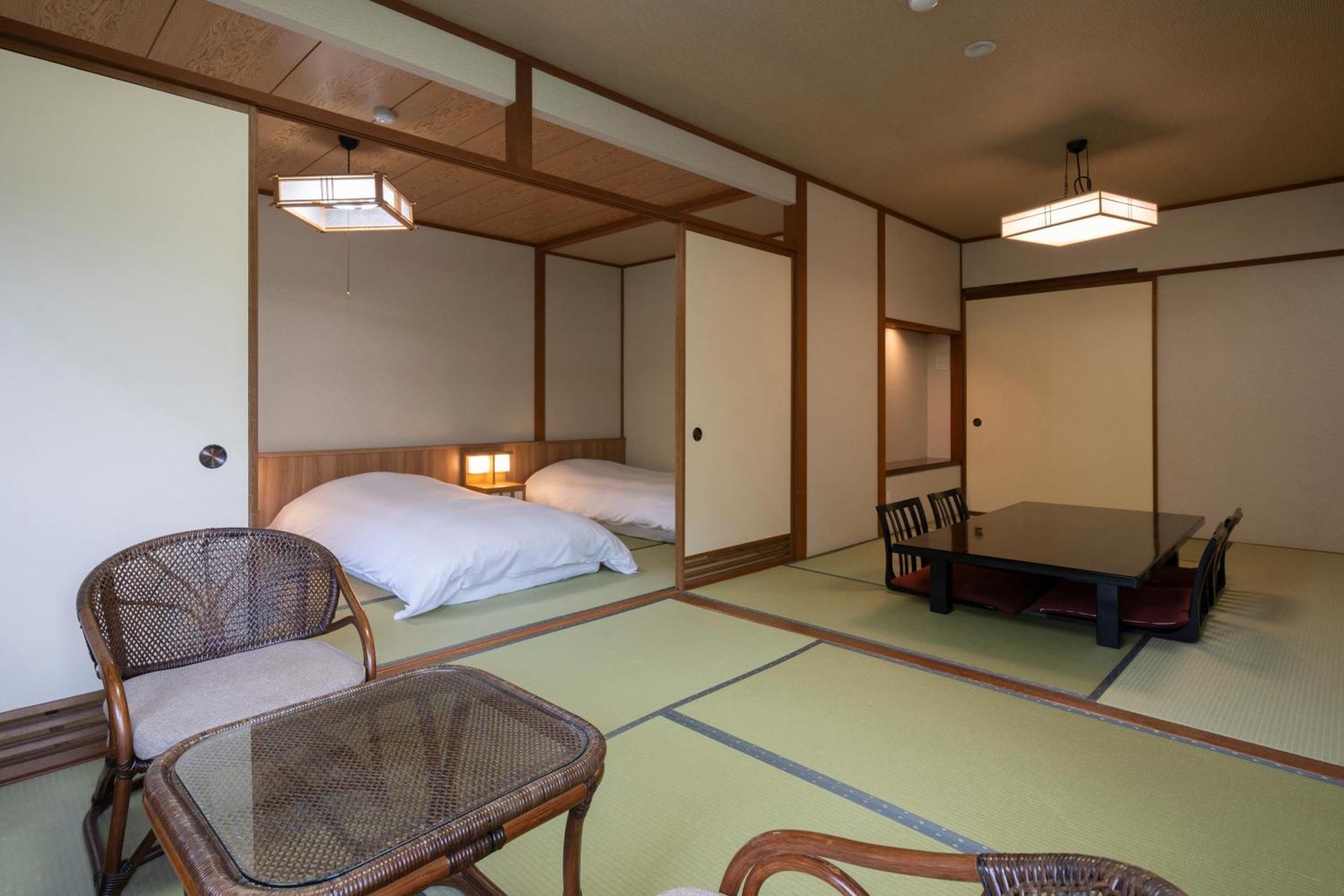 Japanese-Style Room