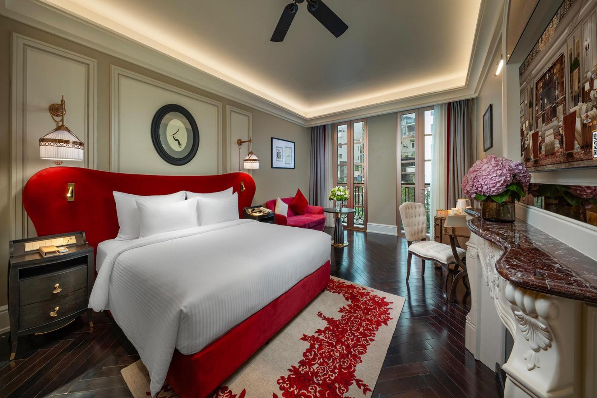 Deluxe King Room