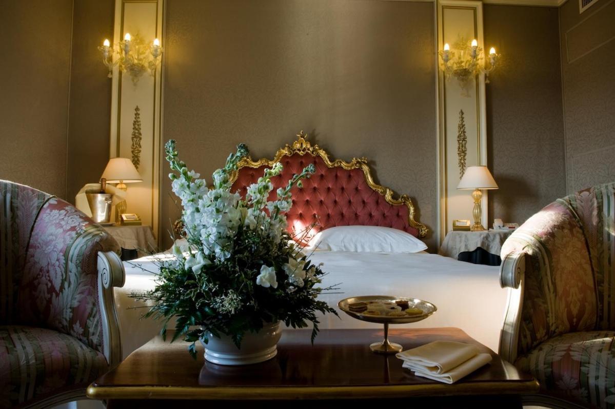 Deluxe Double Room Grand Canal View