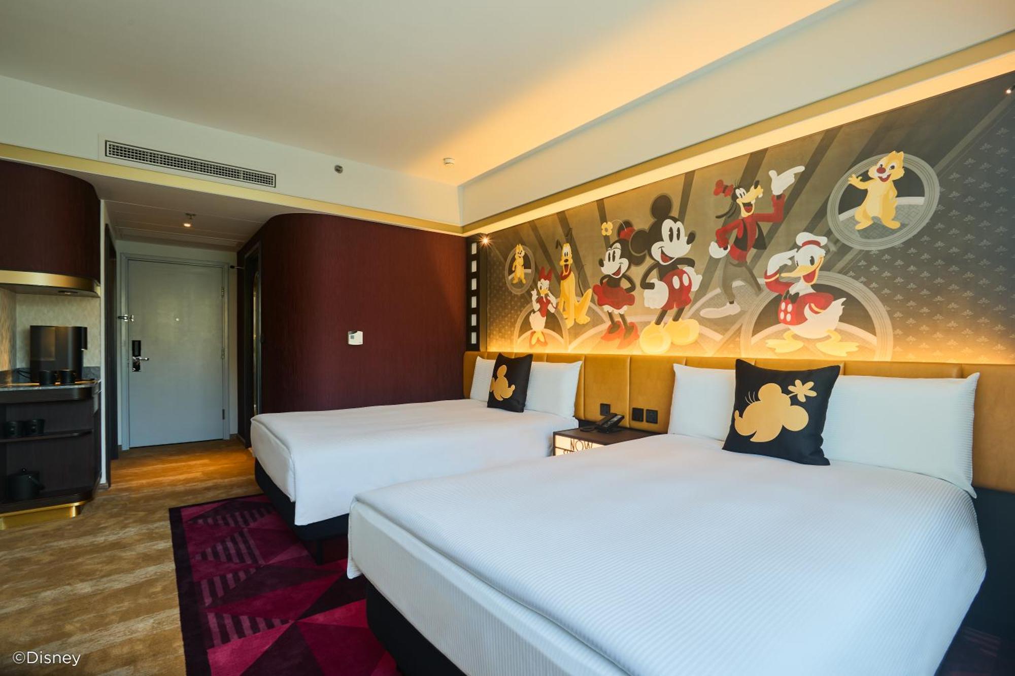 "Mickey Friends" Standard Room King Bed or Two Double Beds