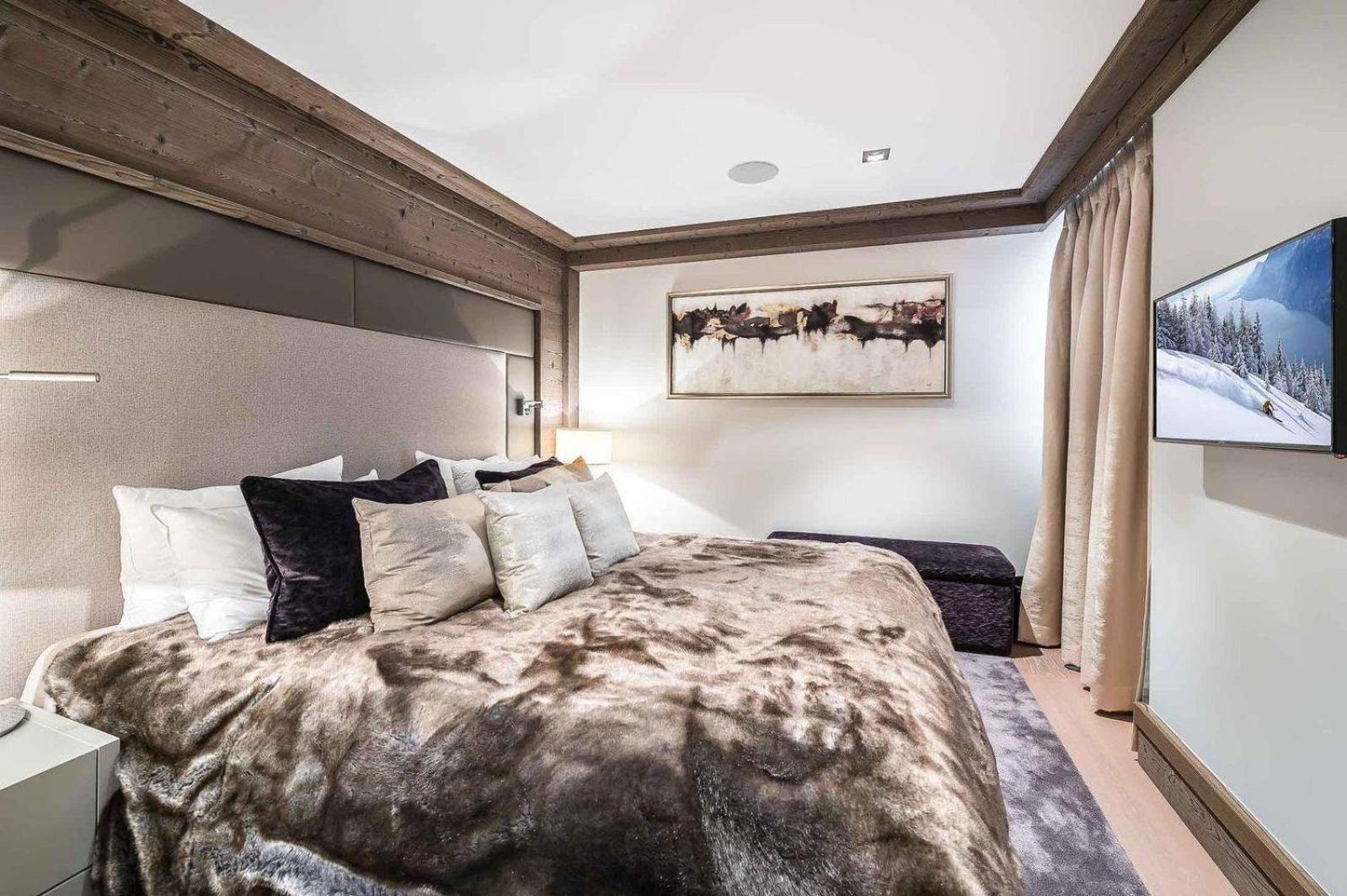 THREE-BEDROOM PRESTIGE RESIDENCE,1596103345:JPEG