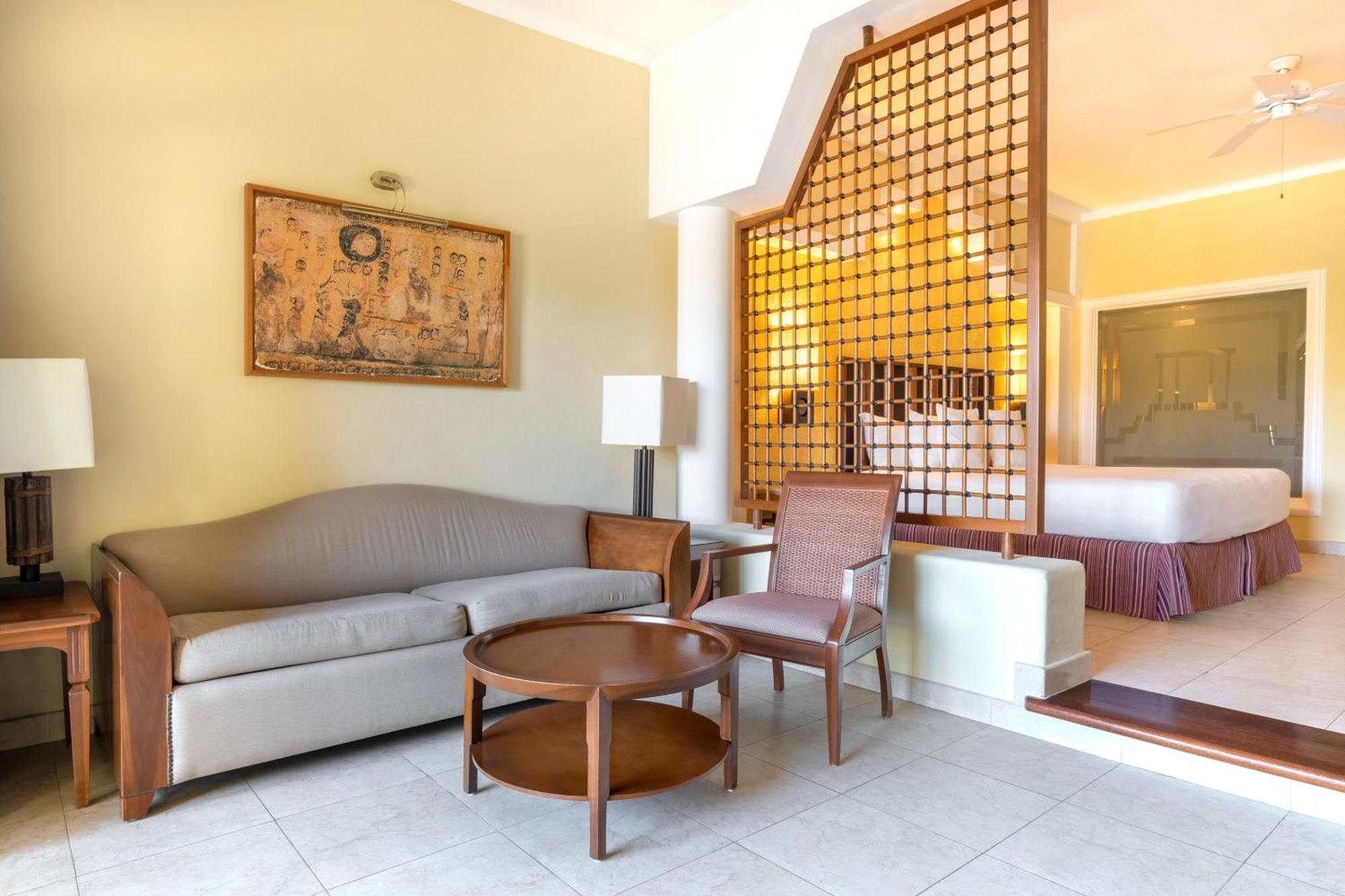 Junior Suite Tropical View