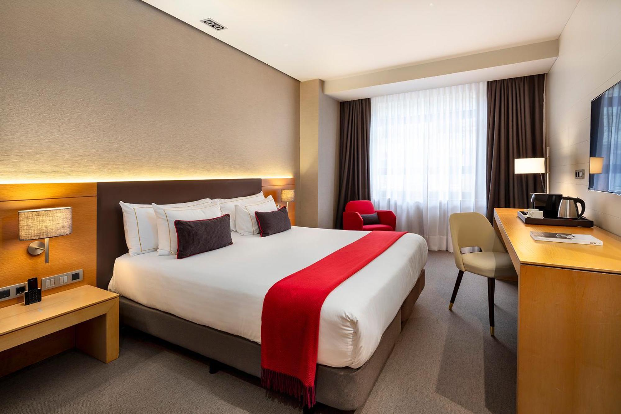 Superior Double or Twin Room City View,1597544322:JPEG
