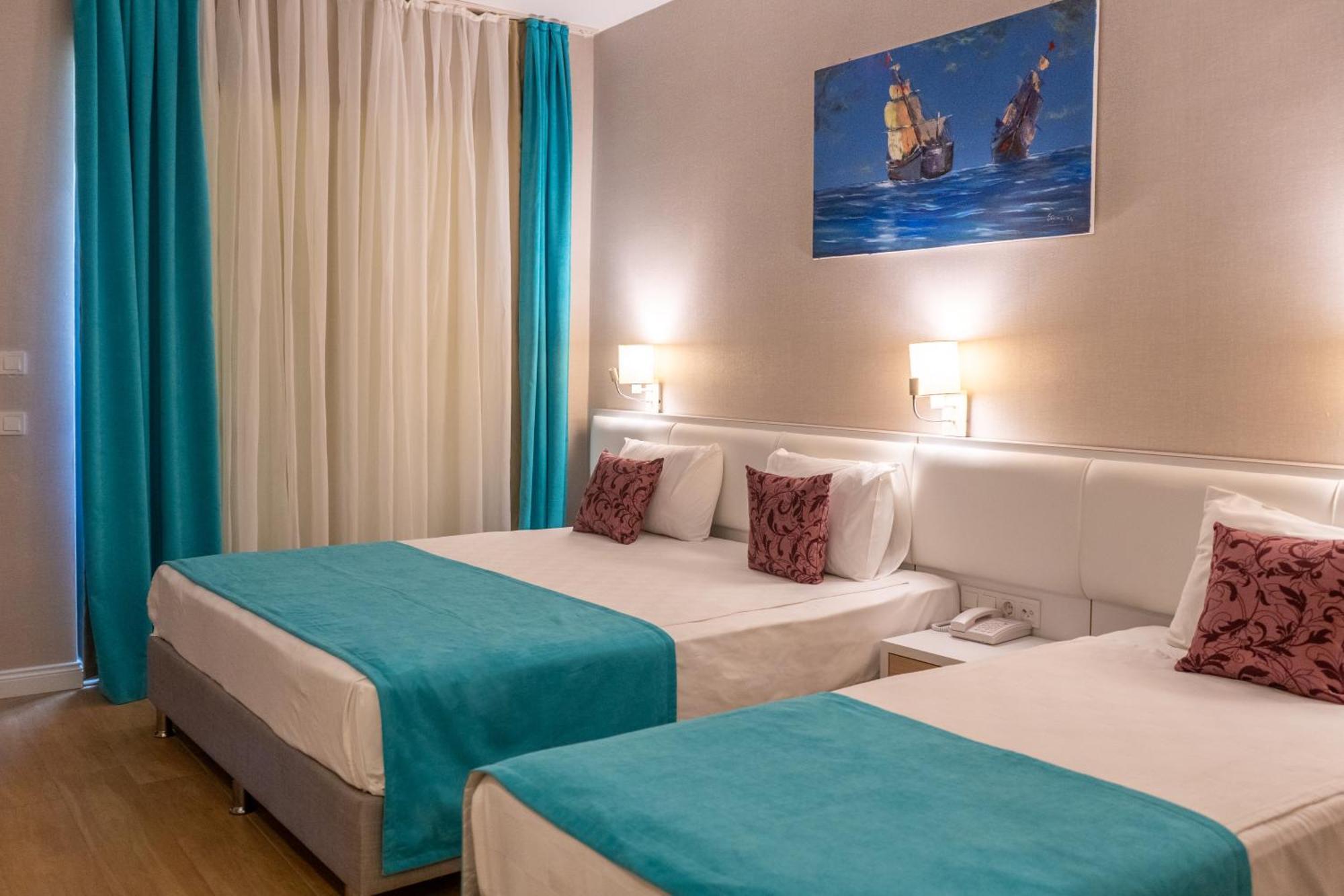 Deluxe Triple Room
