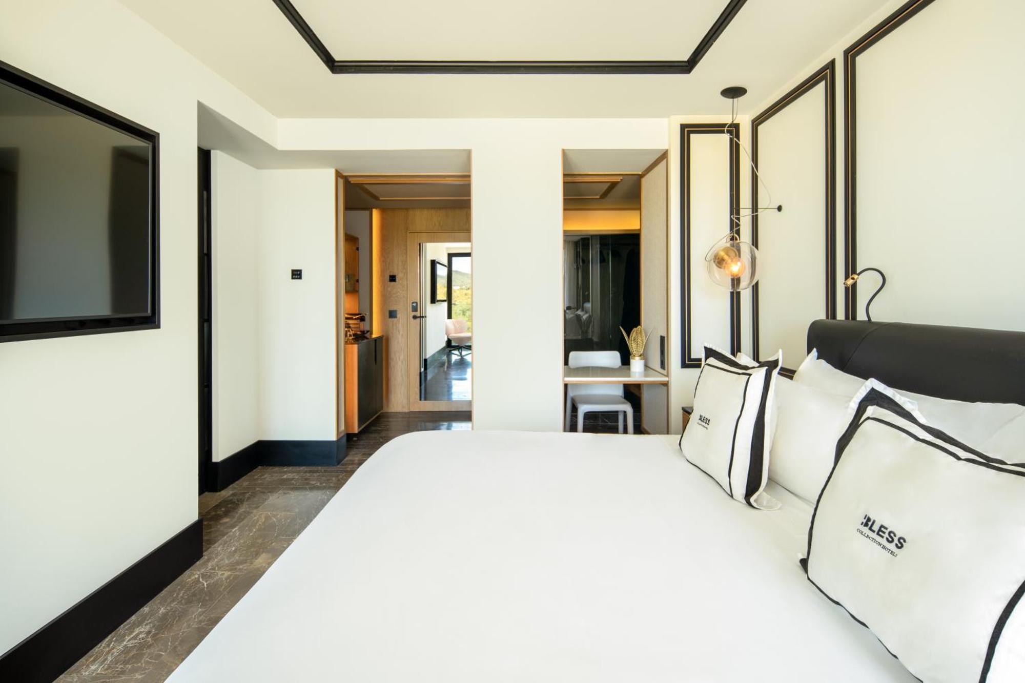 Deluxe Double Room,1598395916:JPEG