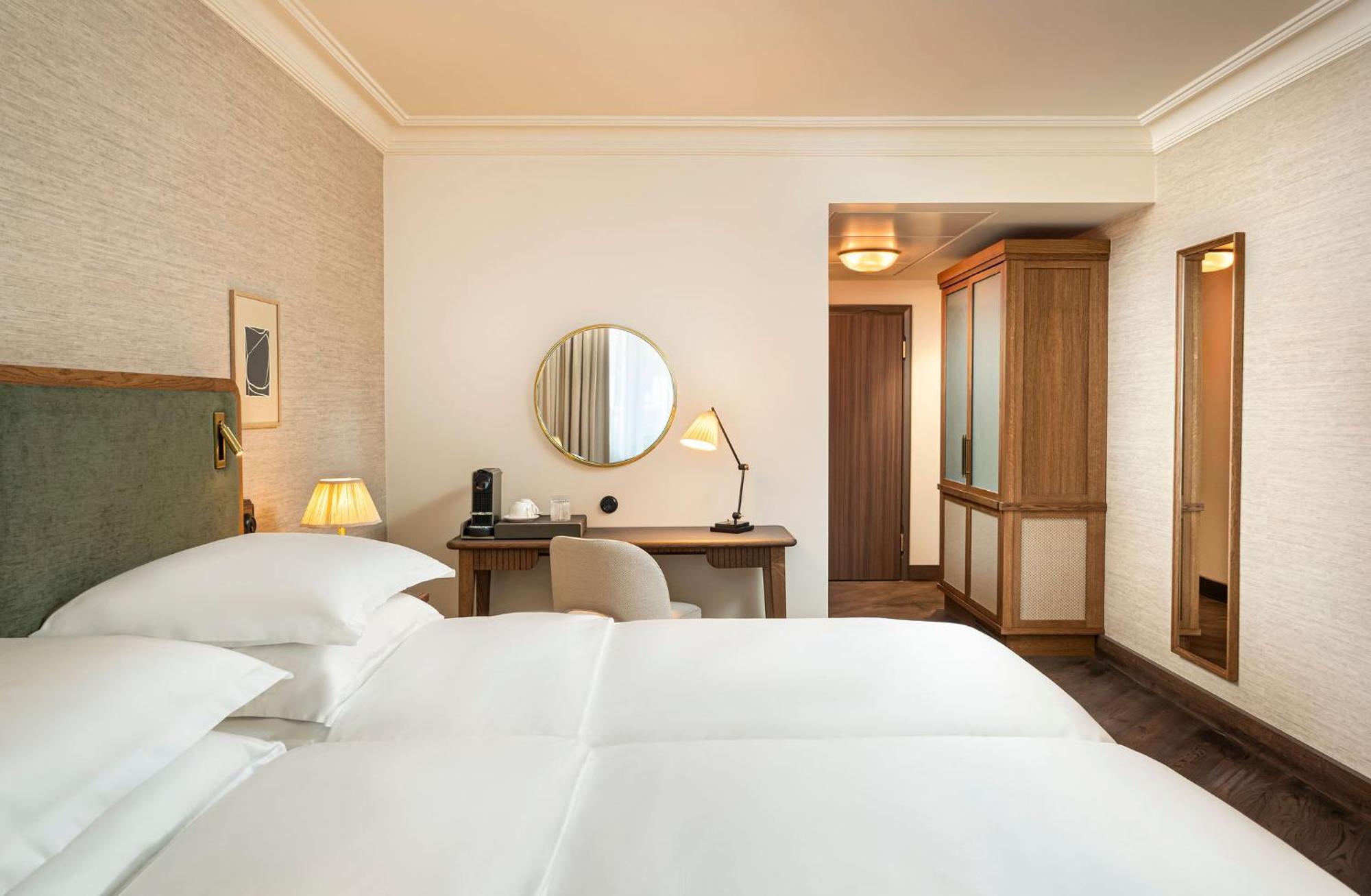 Twin Room,1598888081:JPEG