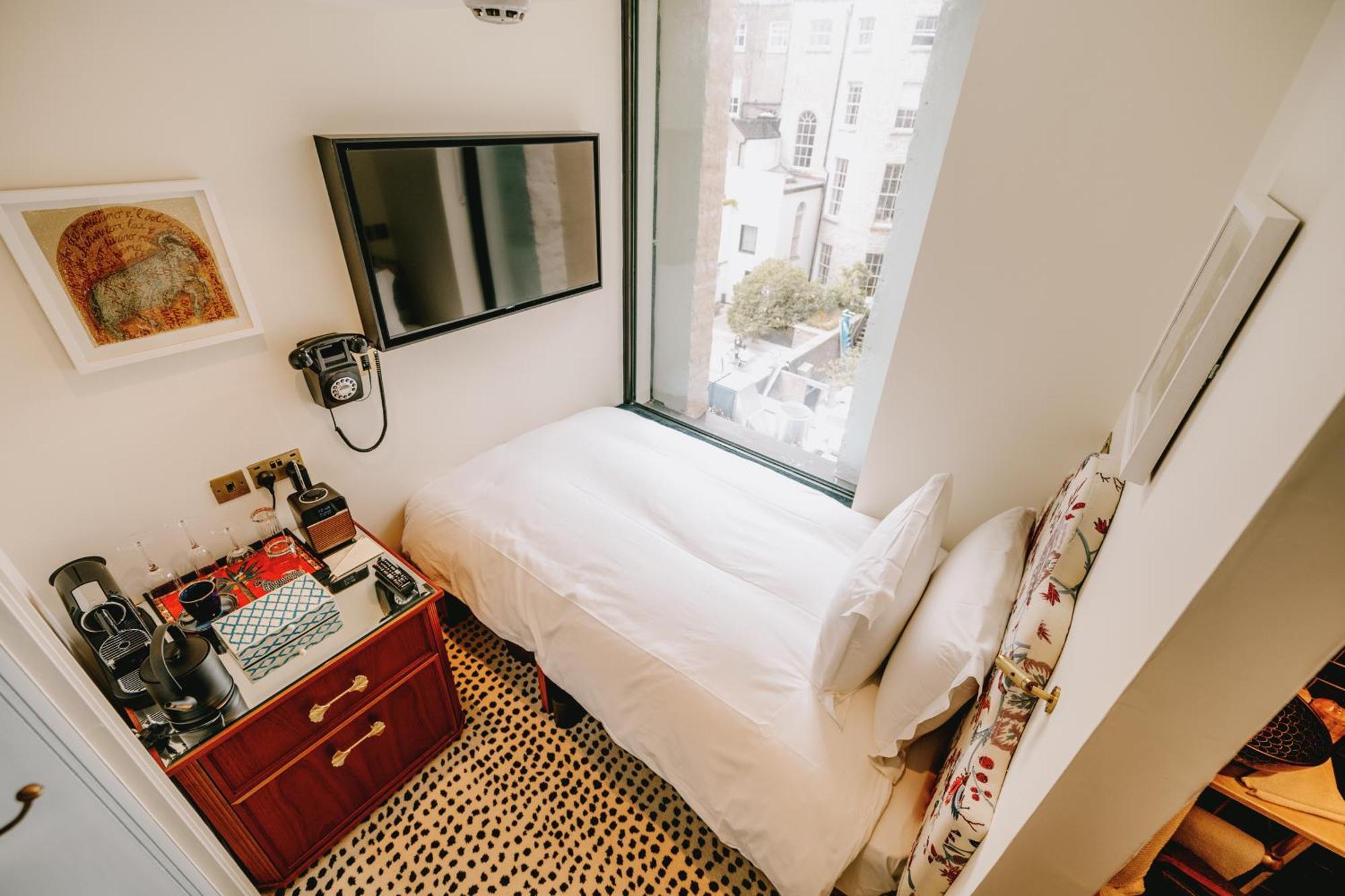 Small Single Room,1599795273:JPEG