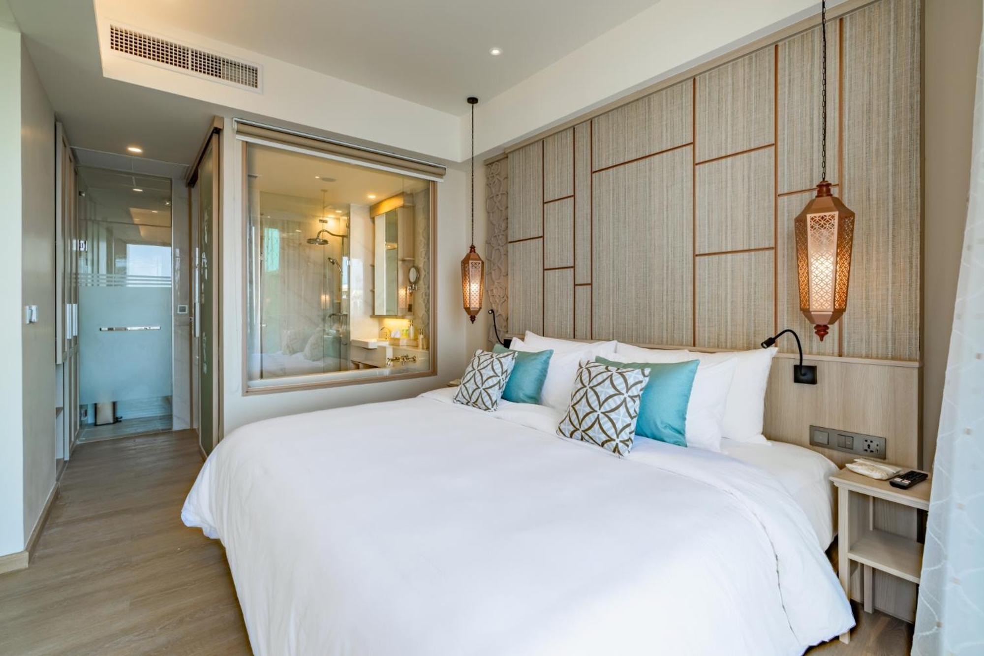 Seaside Two-bedroom Pool Suite