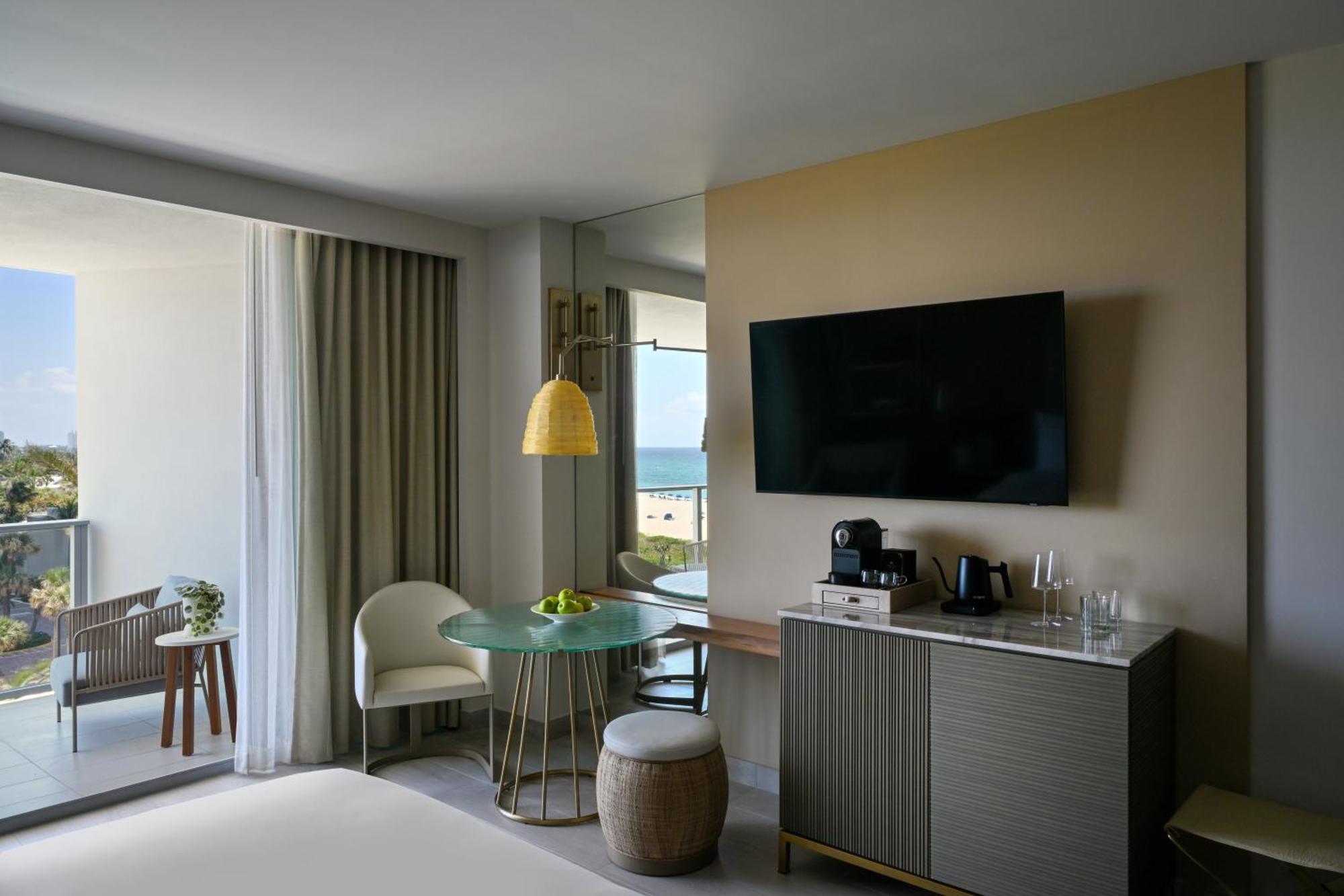 Deluxe Ocean View Accessible King