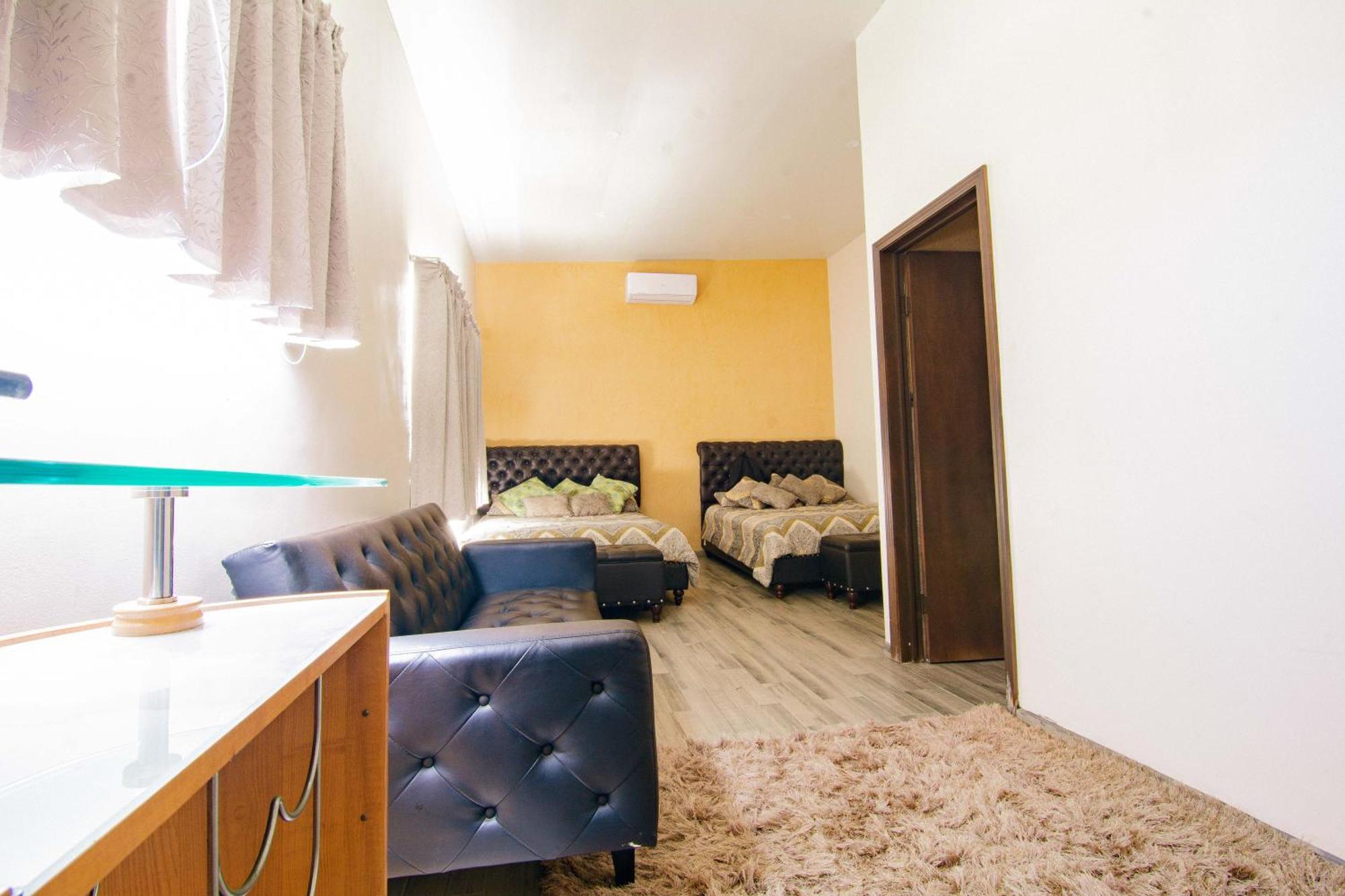 Twin Room Private Bathroom