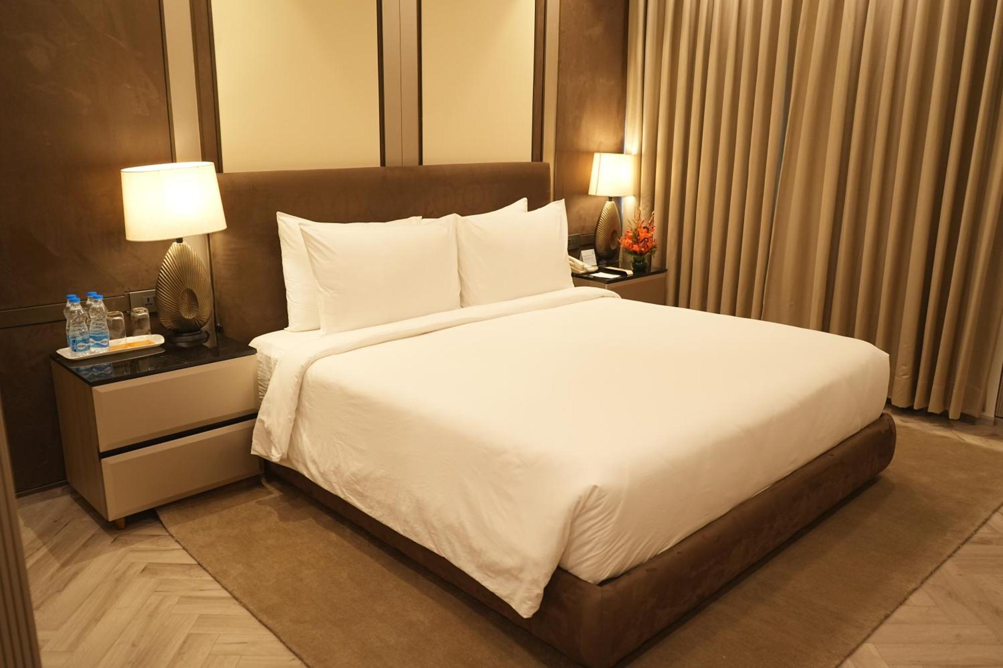 Club Room complimentary on F&B