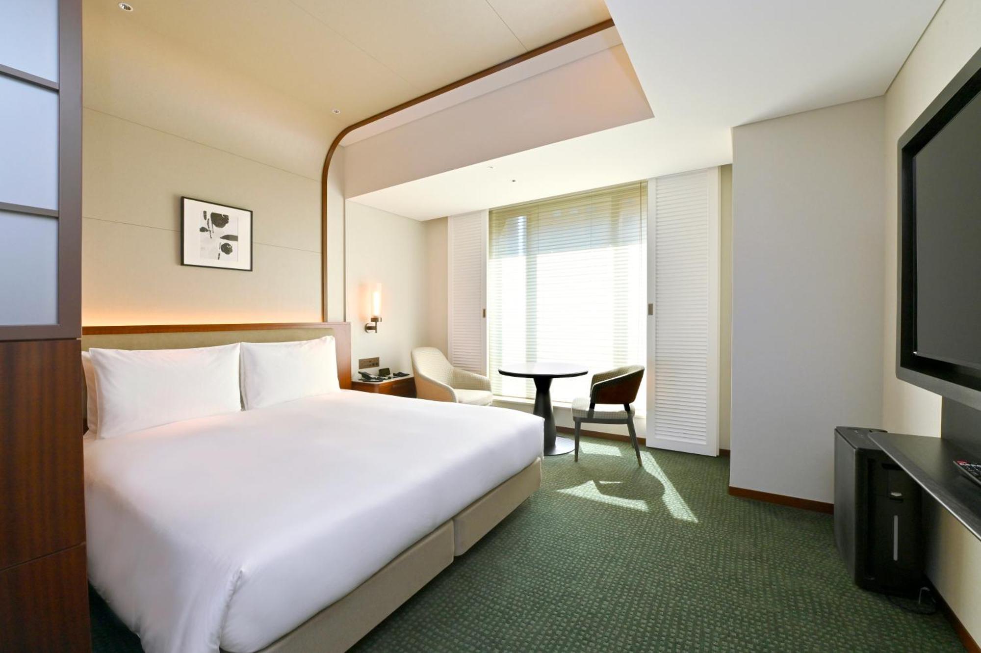 Deluxe King Room Non-Smoking