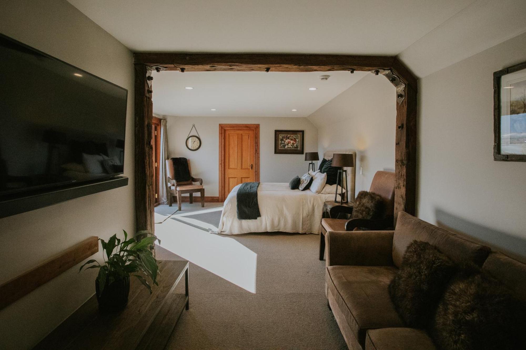 Lodge Room