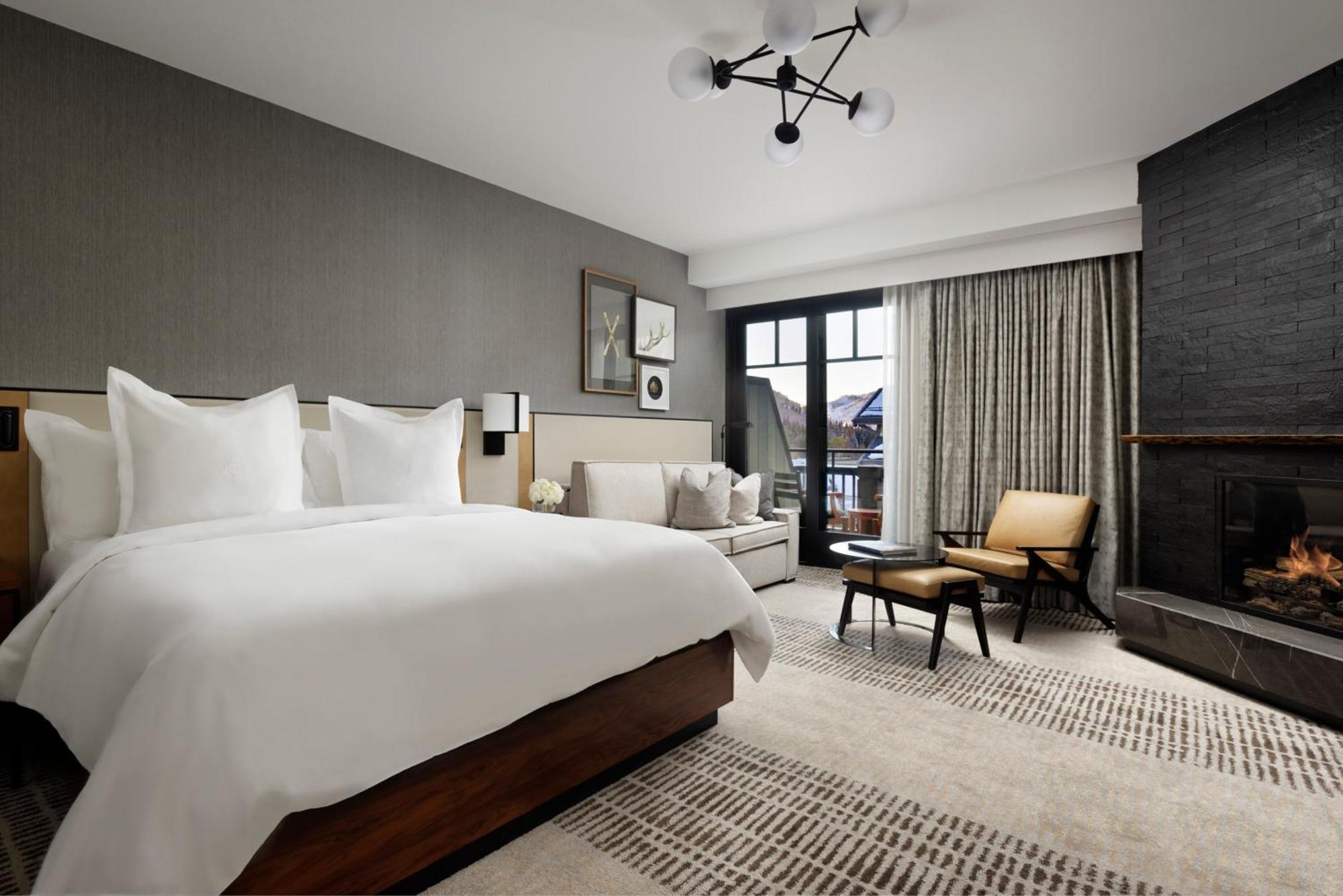Deluxe Room King