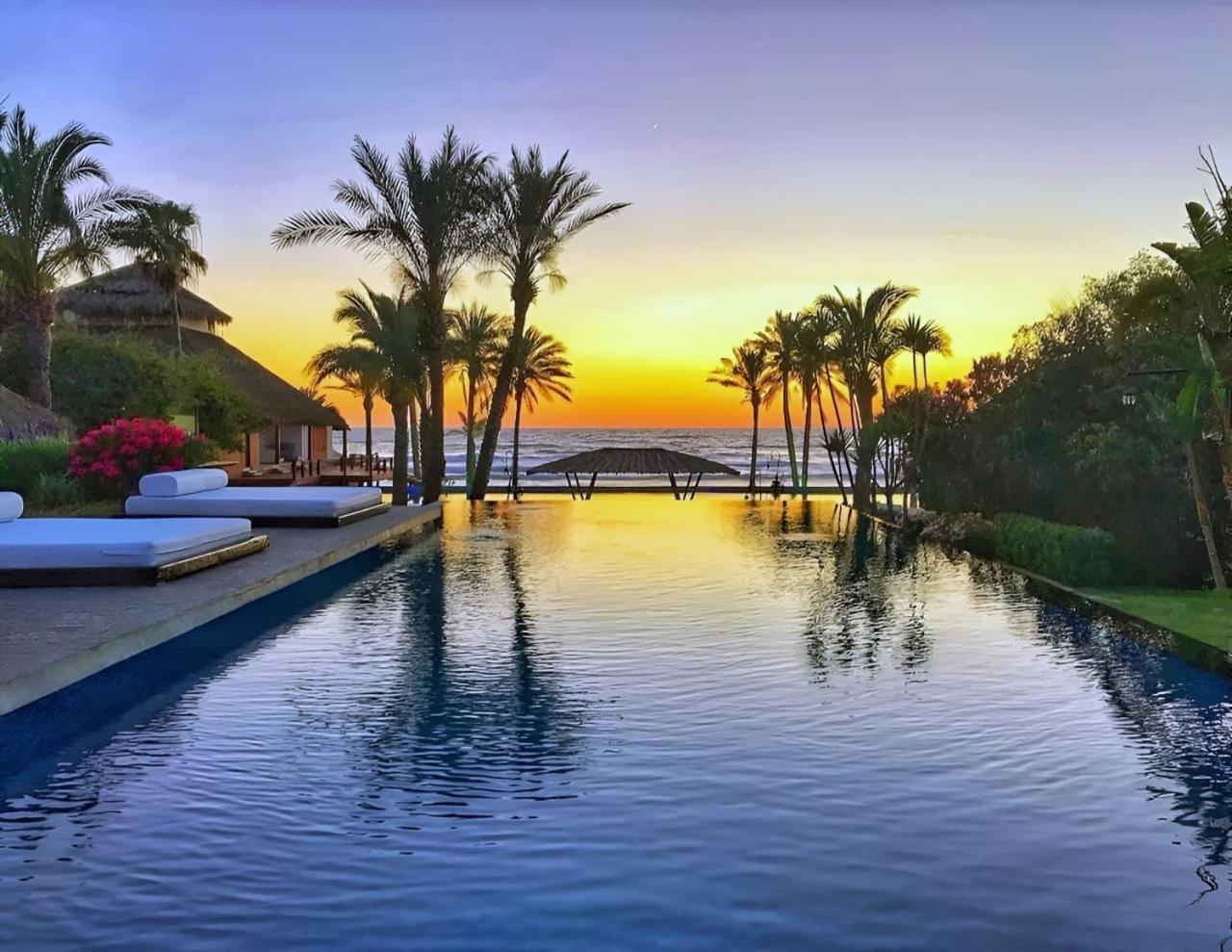 Deluxe Bungalow with Private Pool and Sea View,1678644914:JPEG