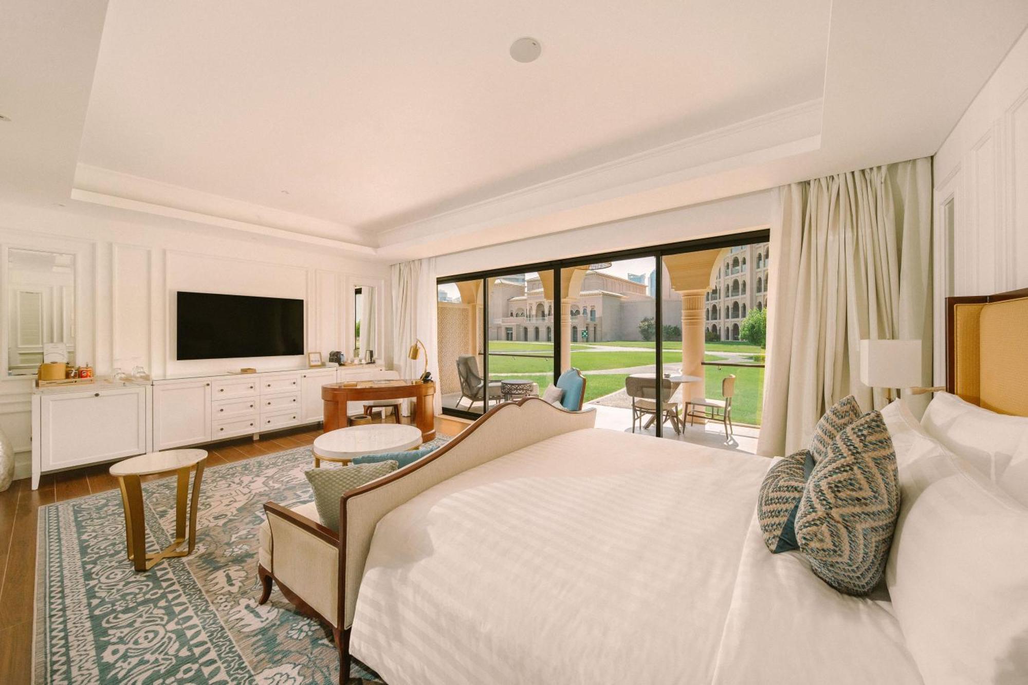 Royal Mansion Arabian King Room