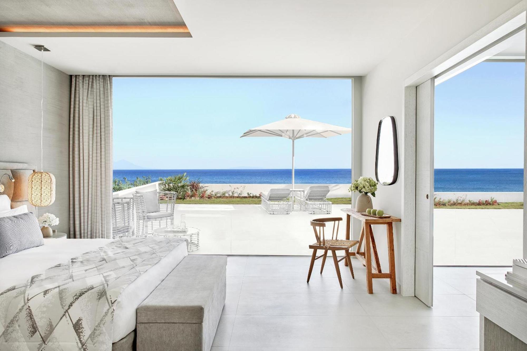 Deluxe One Bedroom Bungalow Suite Beach Front,1603770673:JPEG