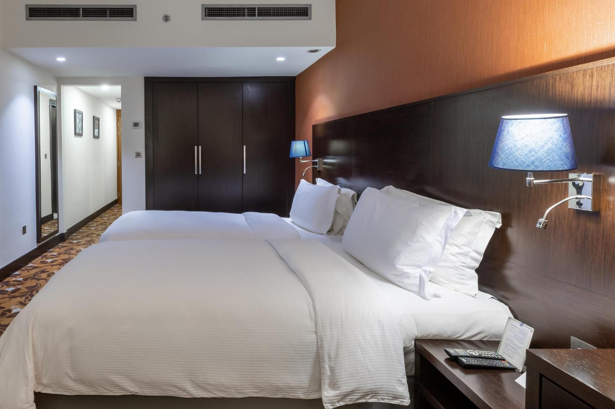 Guest Room - Twin Beds,1604101383:JPEG