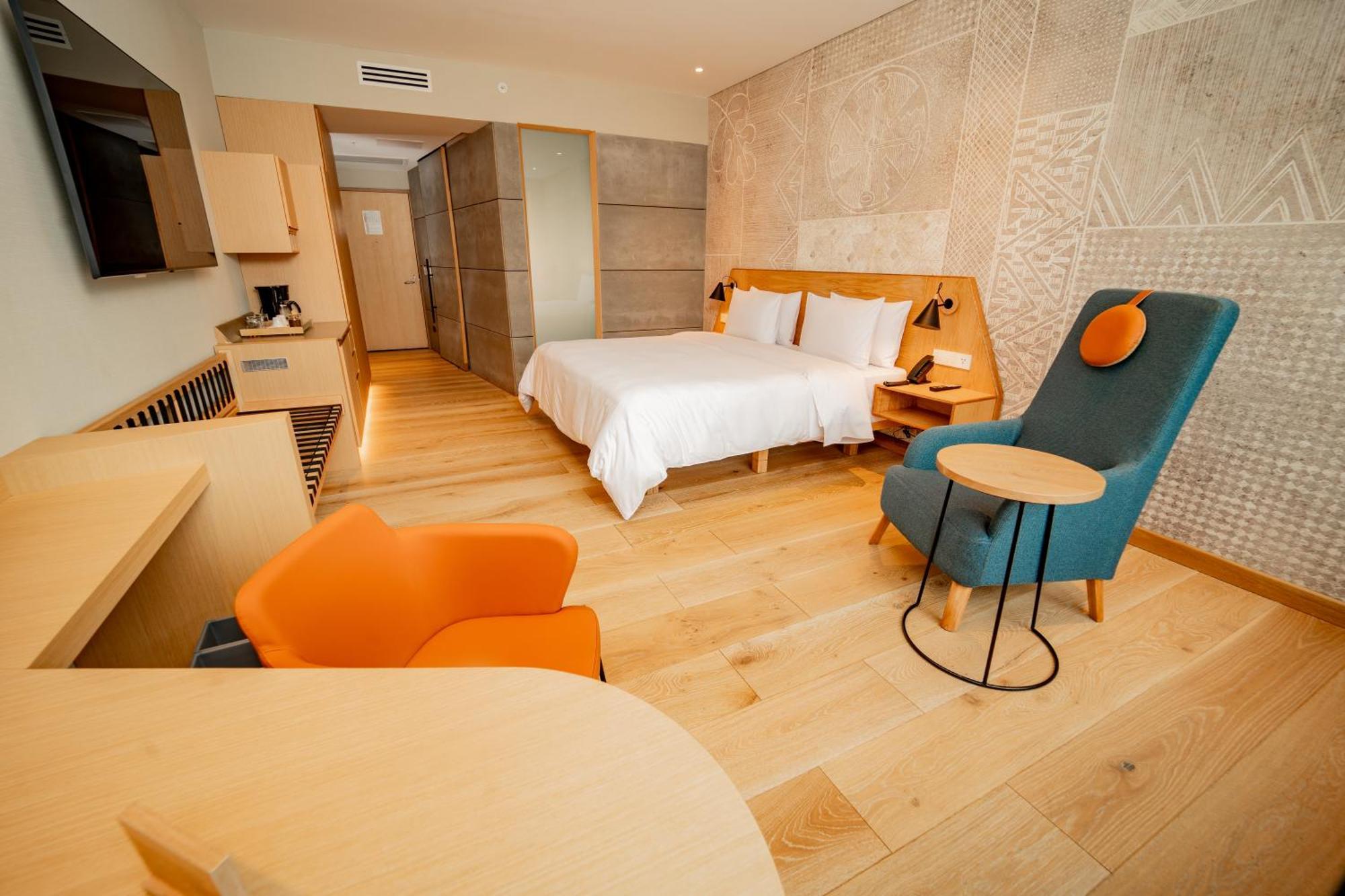 Standard King Room