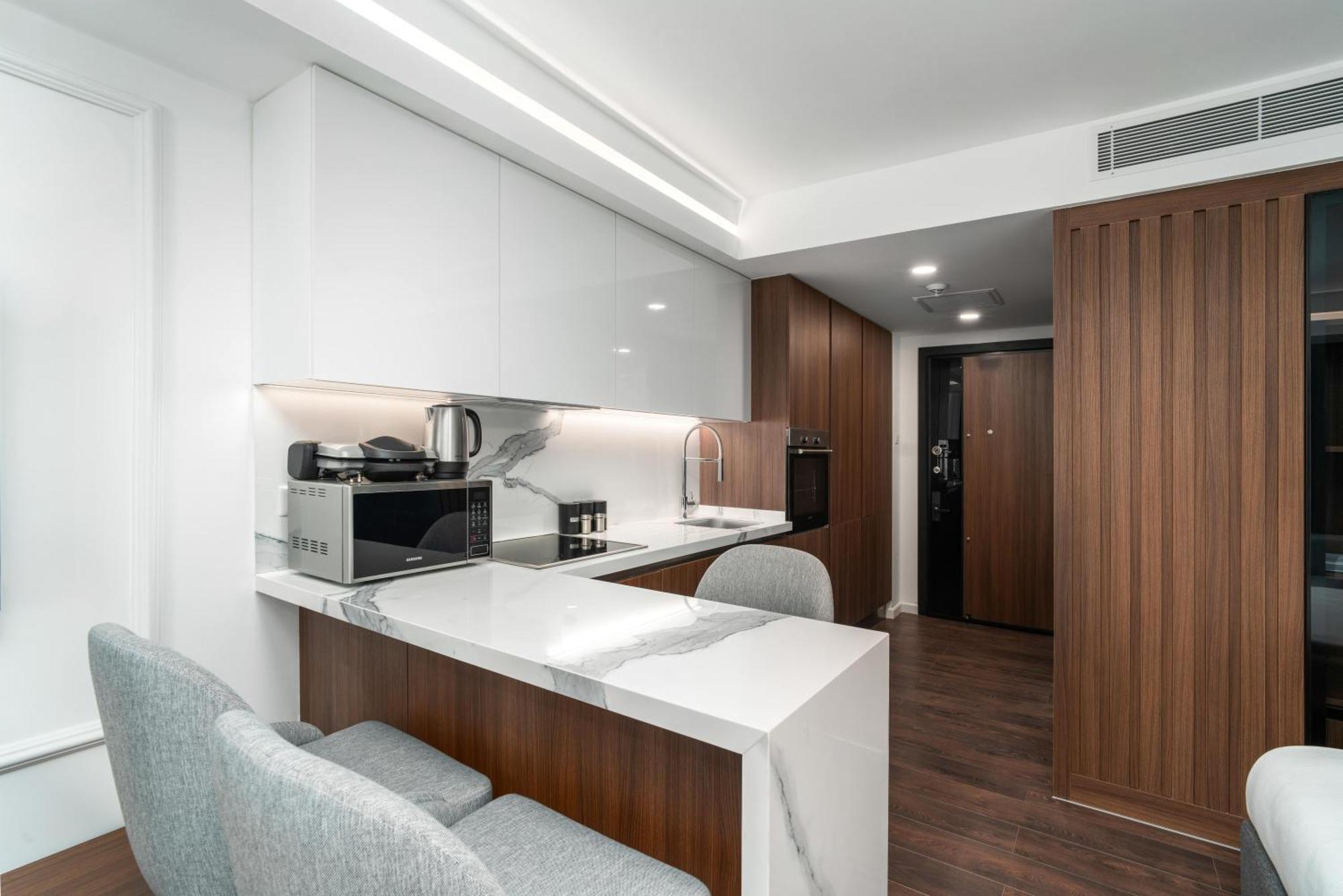 Studio Apartment