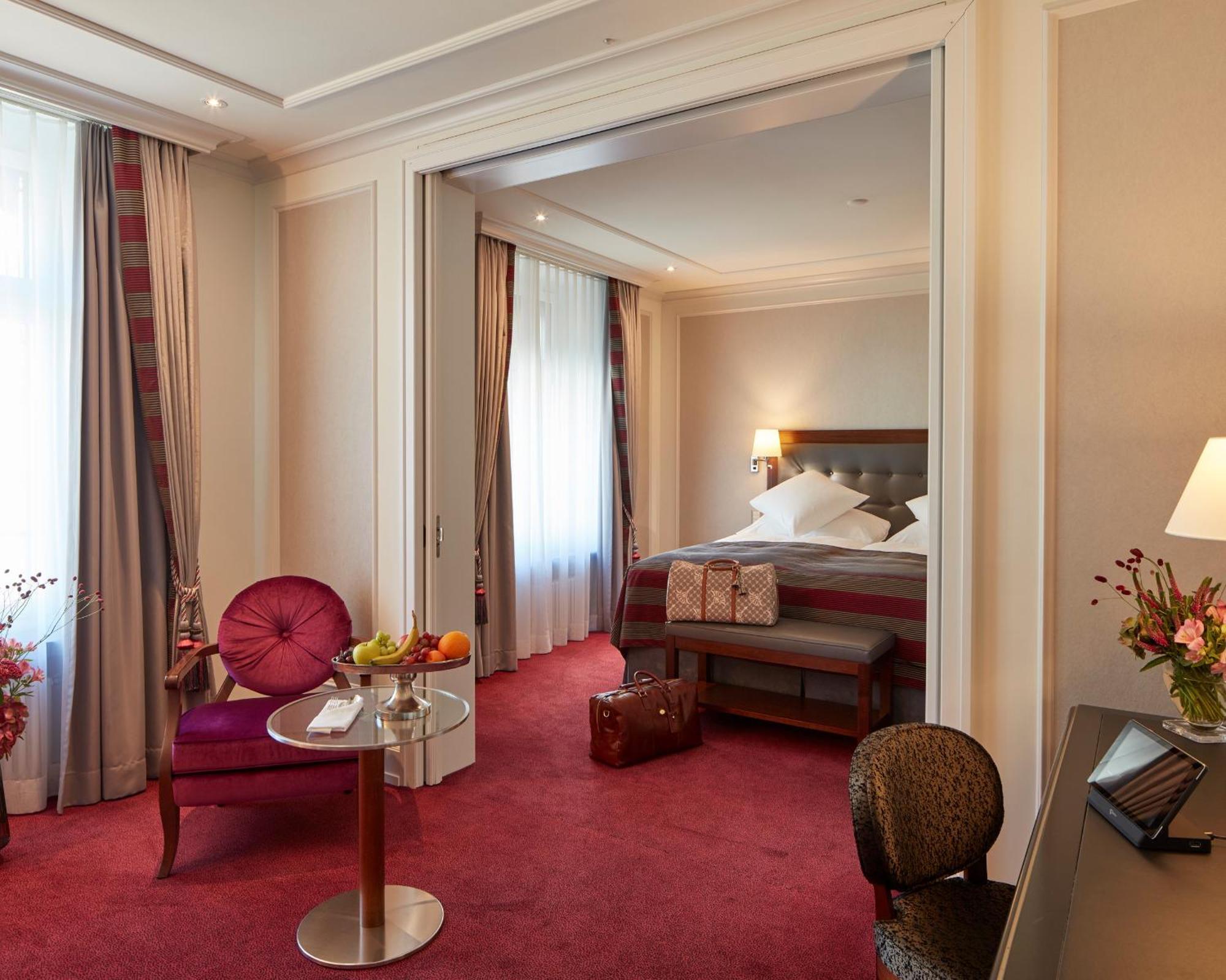 Junior Suite,1605368088:JPEG