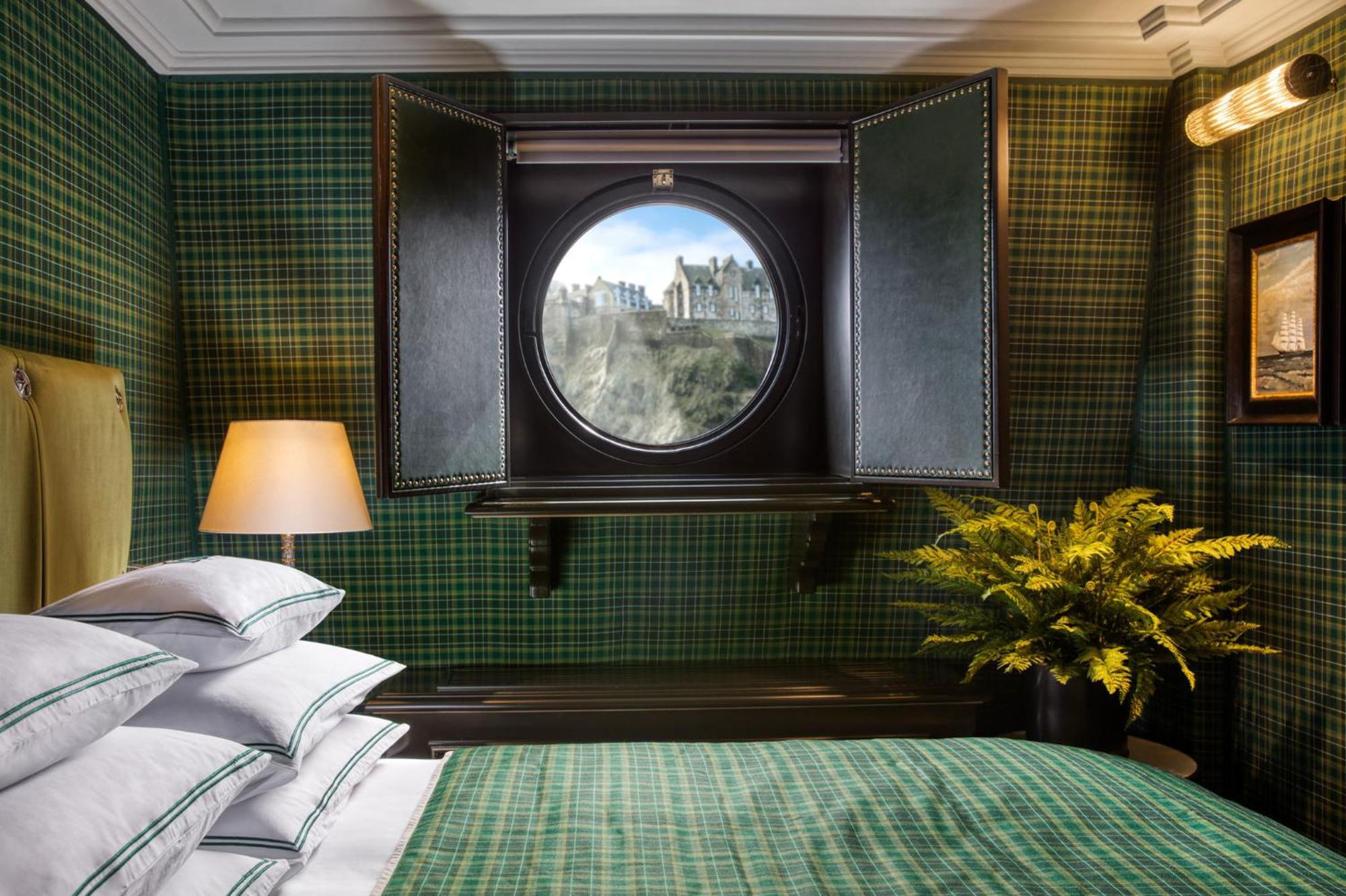 Deluxe Double Room Castle View