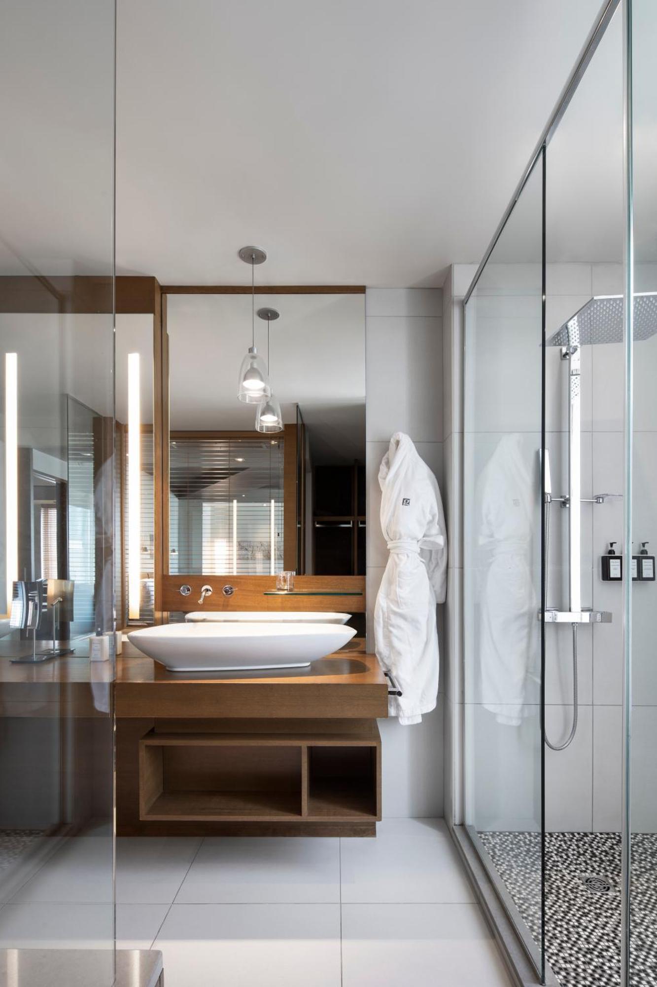 Prestige Room