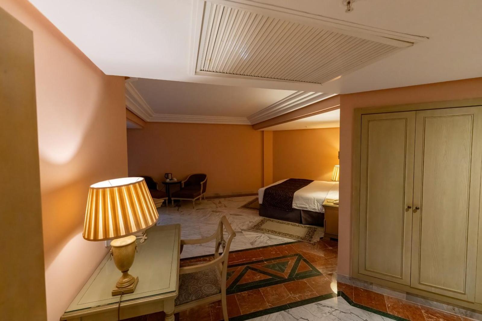 Executive Suite