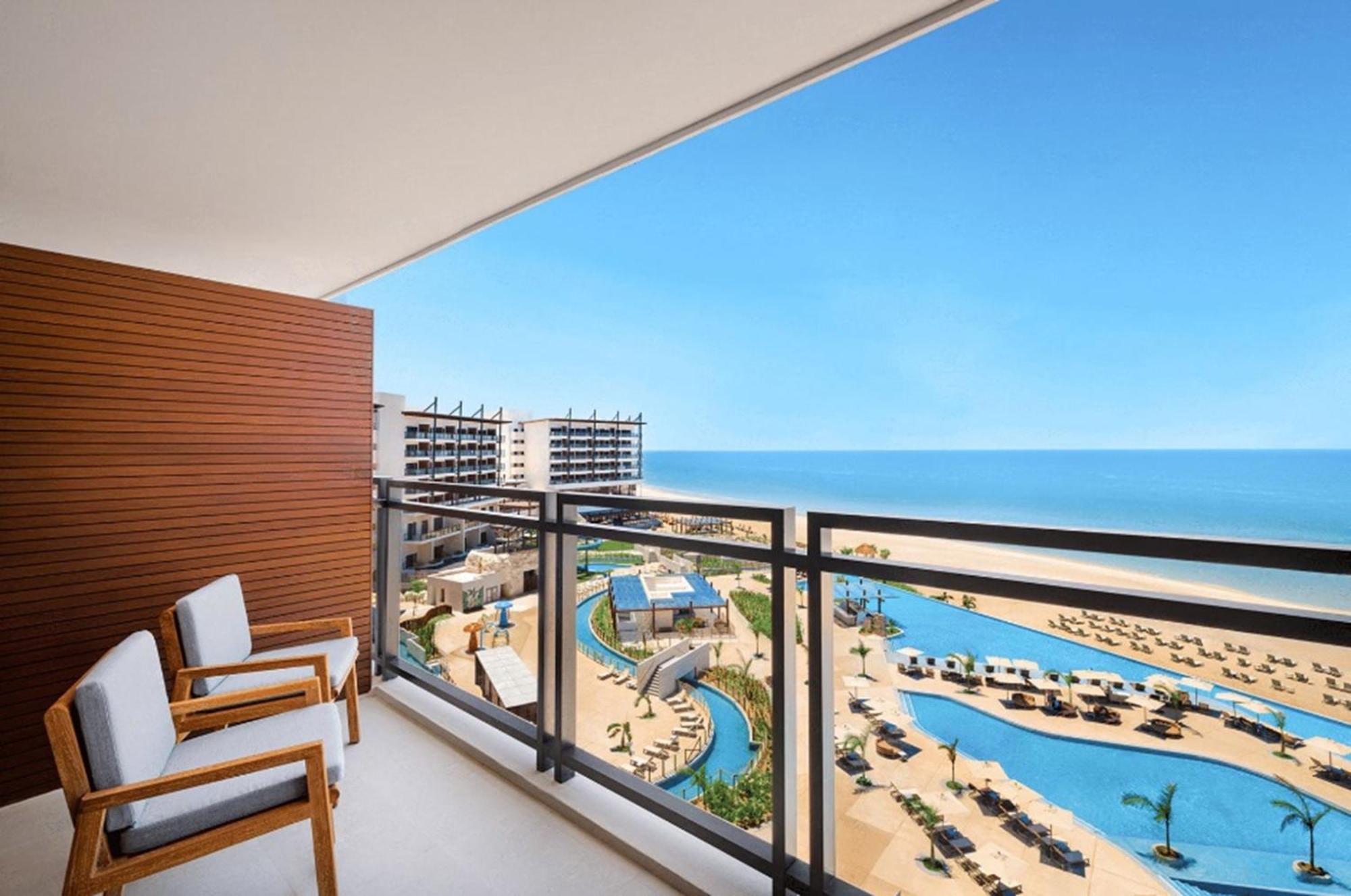 Junior Suite Ocean View King
