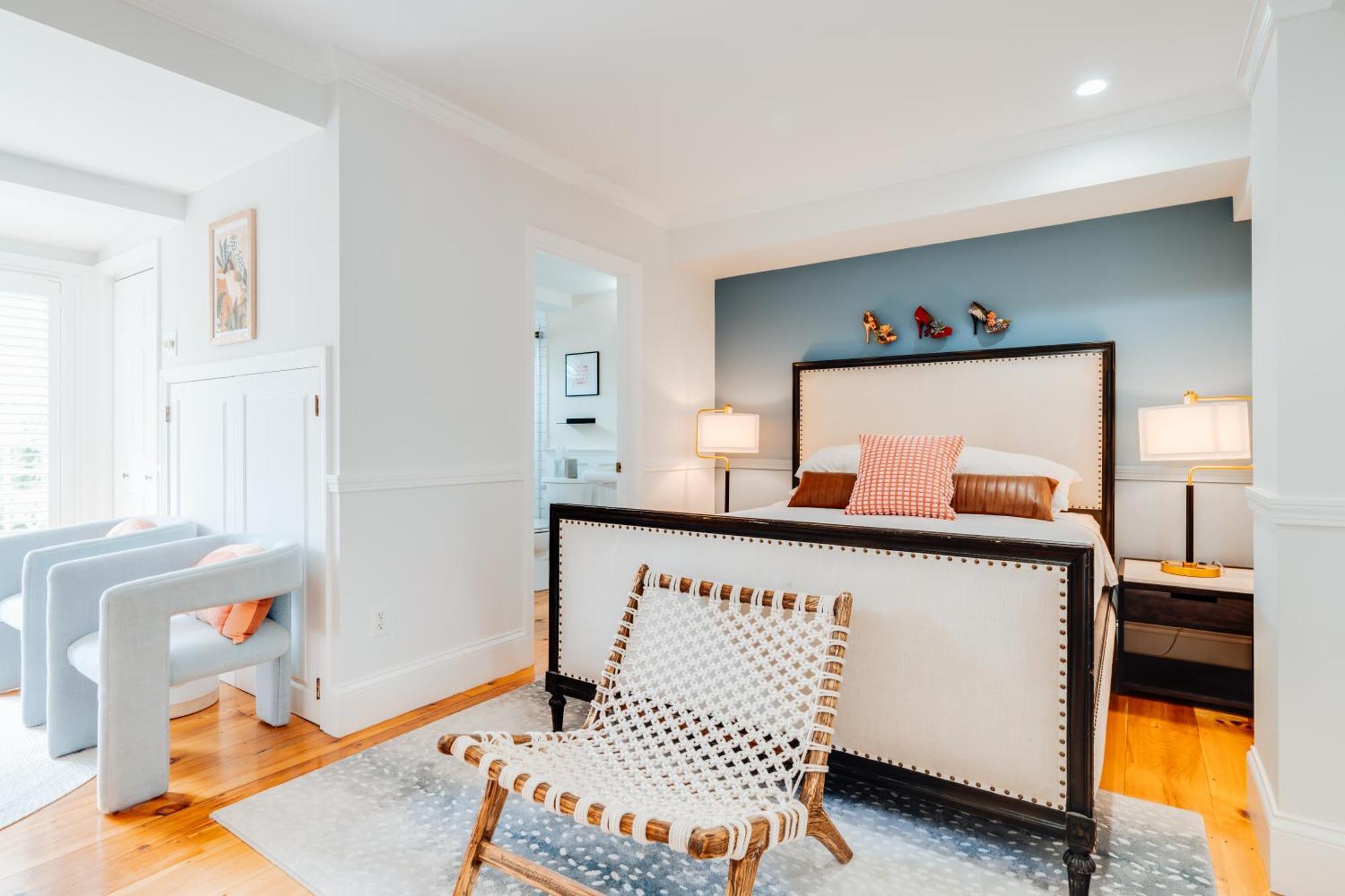 Deluxe Queen Room