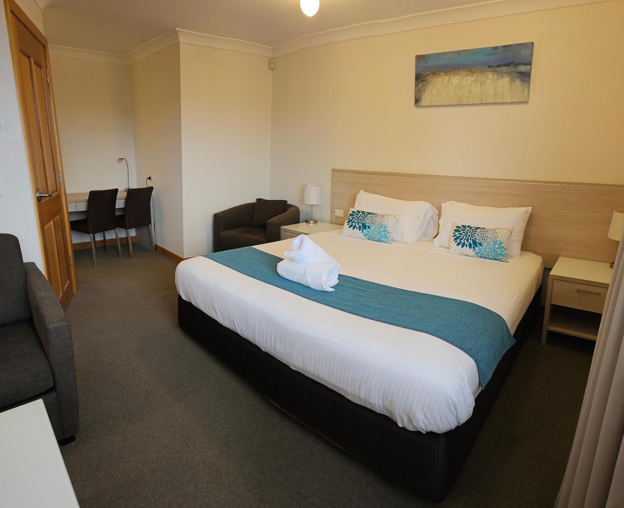 Deluxe One-Bedroom Townhouse