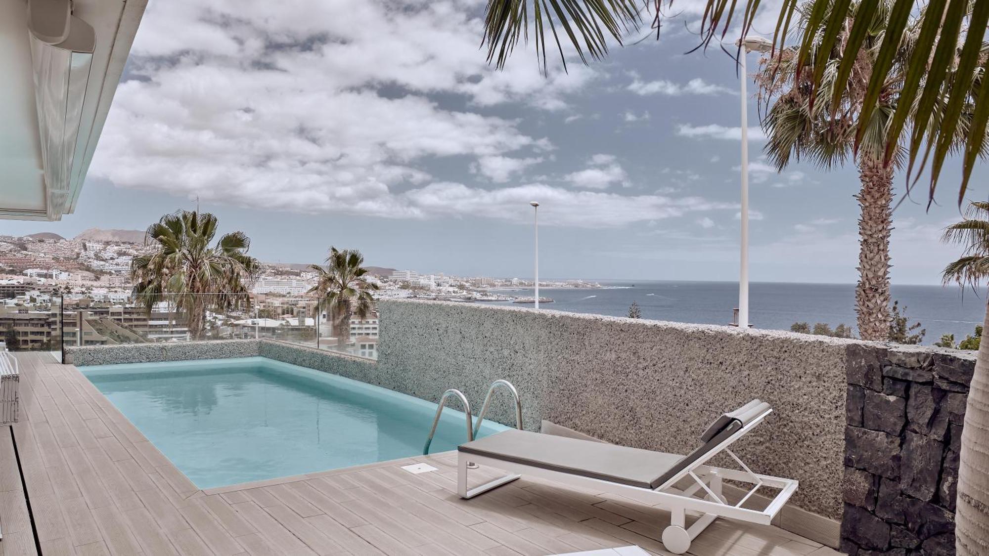 Serenity Elegance 2 bedroom Suite extra large private pool sea view,1607675448:JPEG