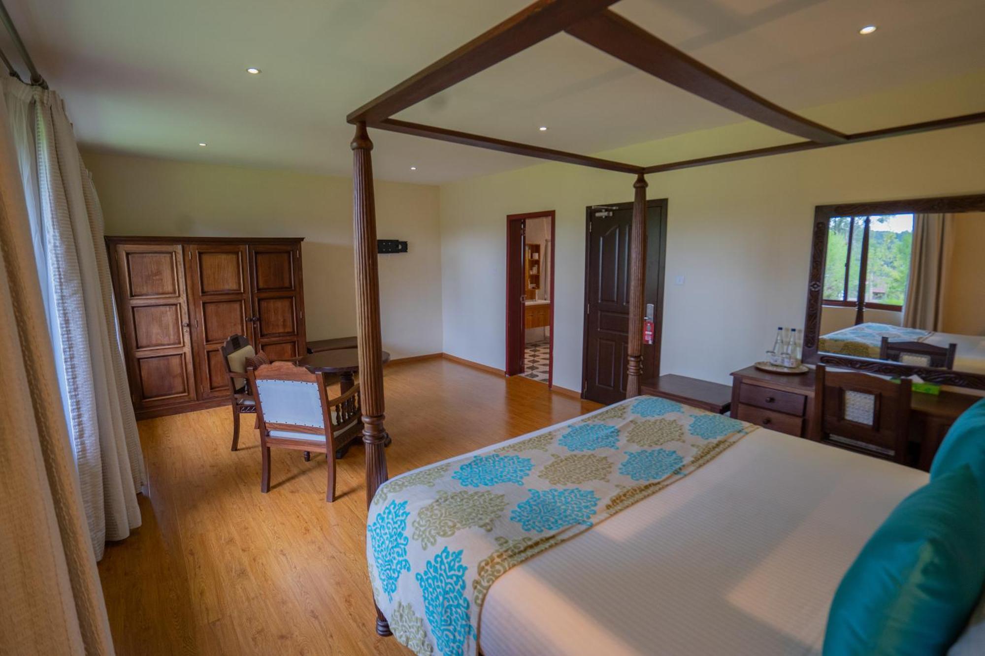 King Suite Two King Beds Balcony