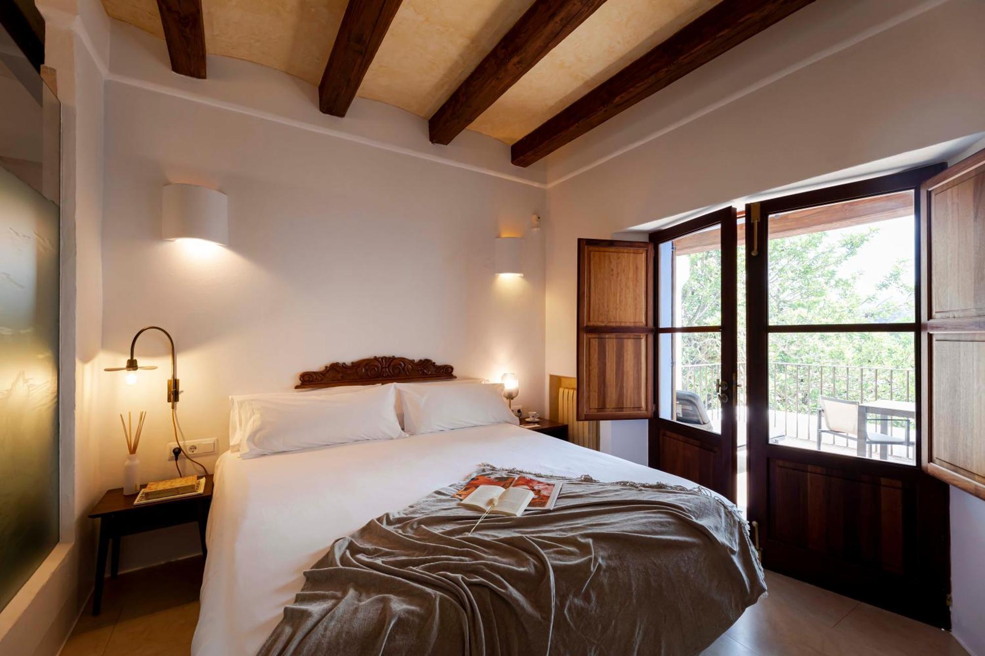 Double Room,1608297284:JPEG