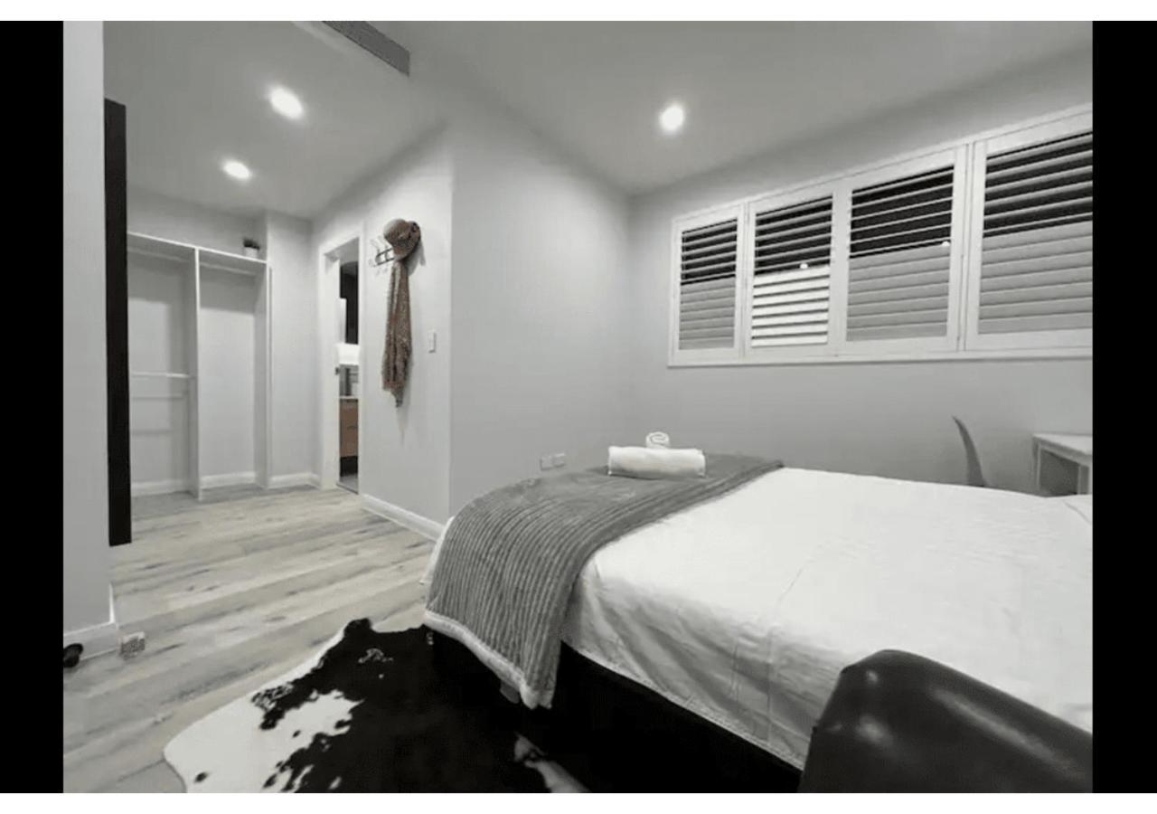 Double or Twin Room Private Bathroom